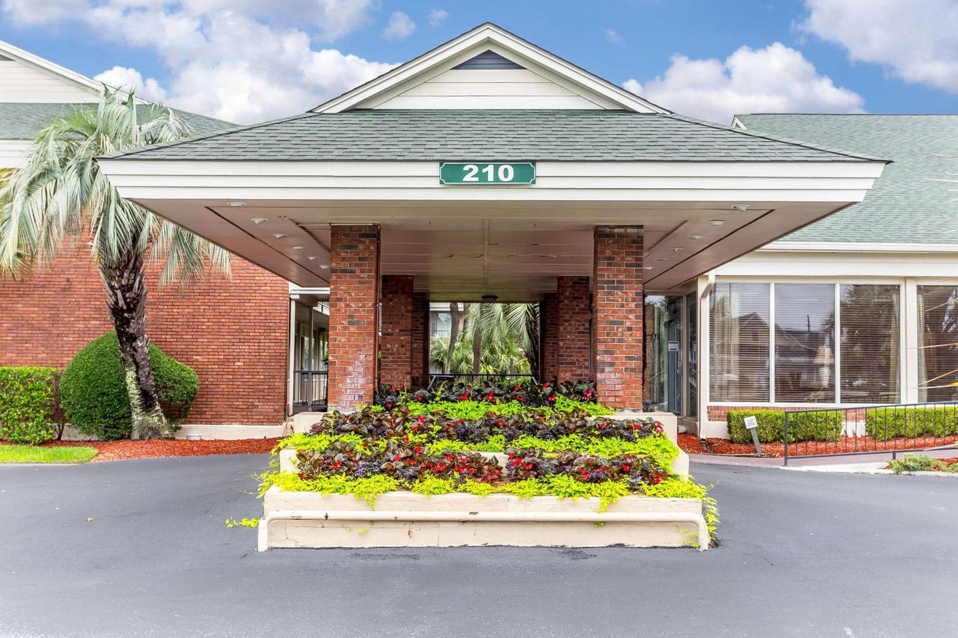 Quality Inn & Suites Georgetown featured exterior or lobby in Georgetown, SC — similar hotel