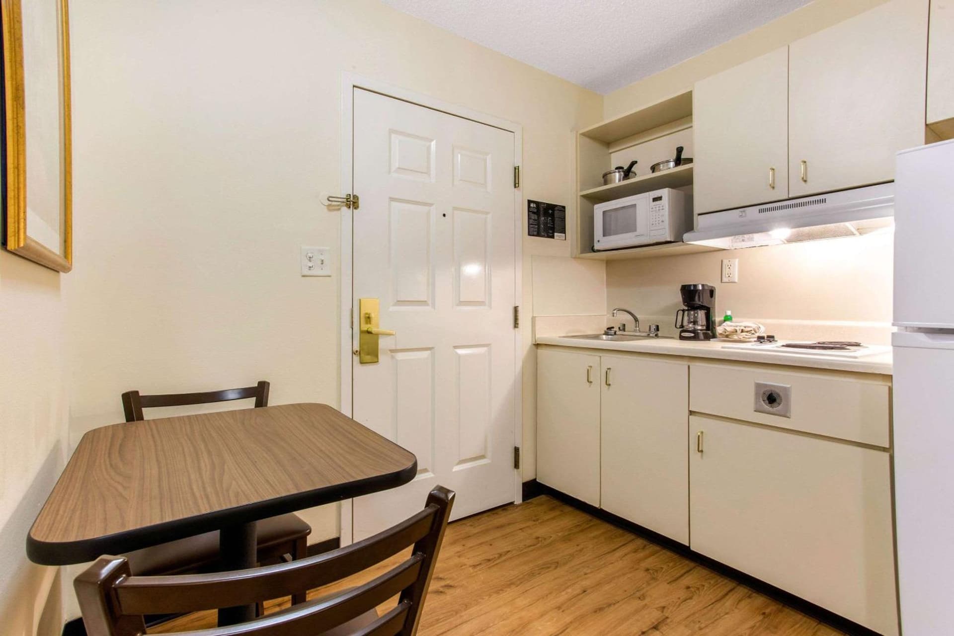 Studio 6 Extended Stay - Myrtle Beach, SC gallery photo in Myrtle Beach, SC — image 17