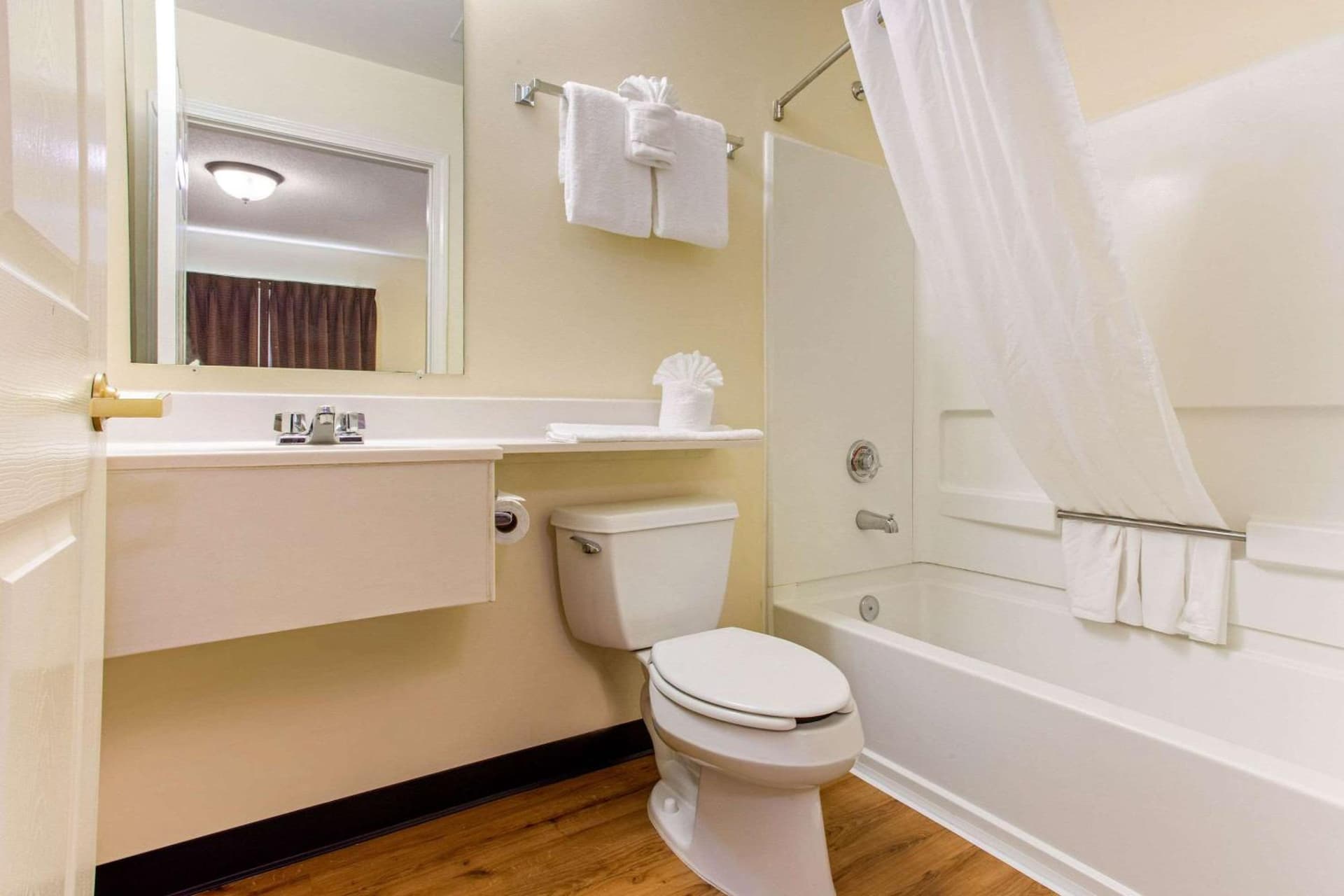 Studio 6 Extended Stay - Myrtle Beach, SC gallery photo in Myrtle Beach, SC — image 43