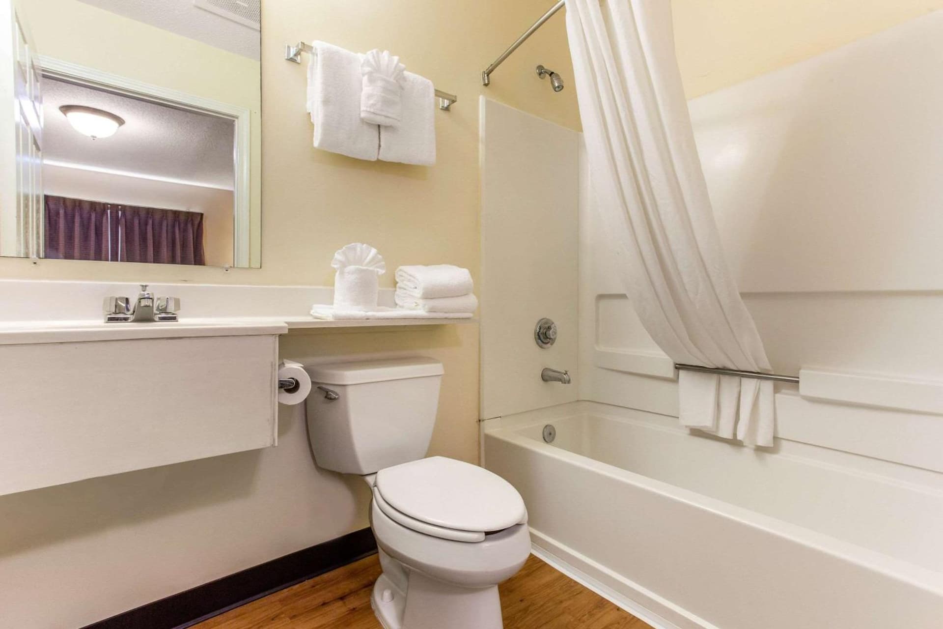 Studio 6 Extended Stay - Myrtle Beach, SC gallery photo in Myrtle Beach, SC — image 40