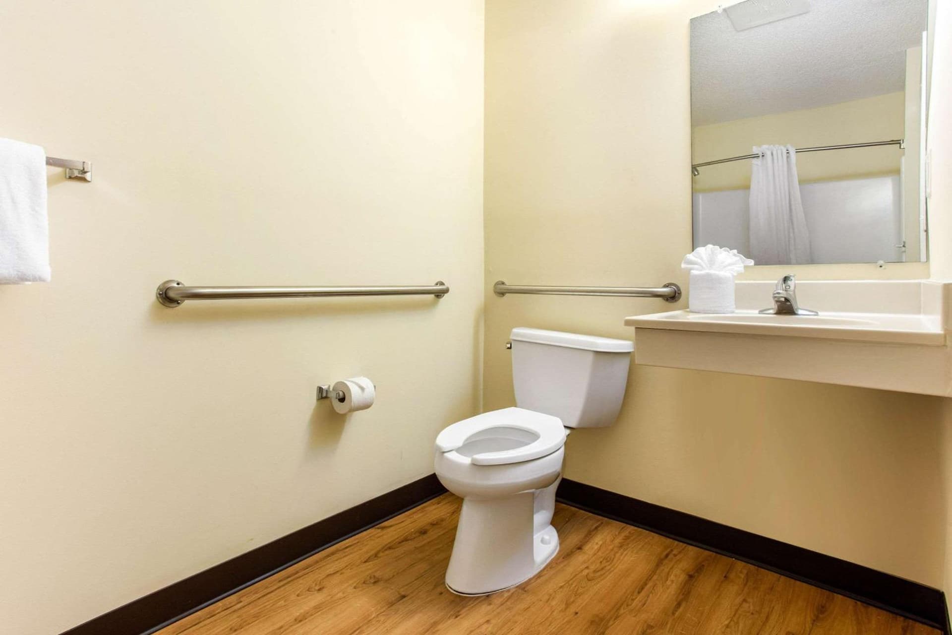 Studio 6 Extended Stay - Myrtle Beach, SC gallery photo in Myrtle Beach, SC — image 4