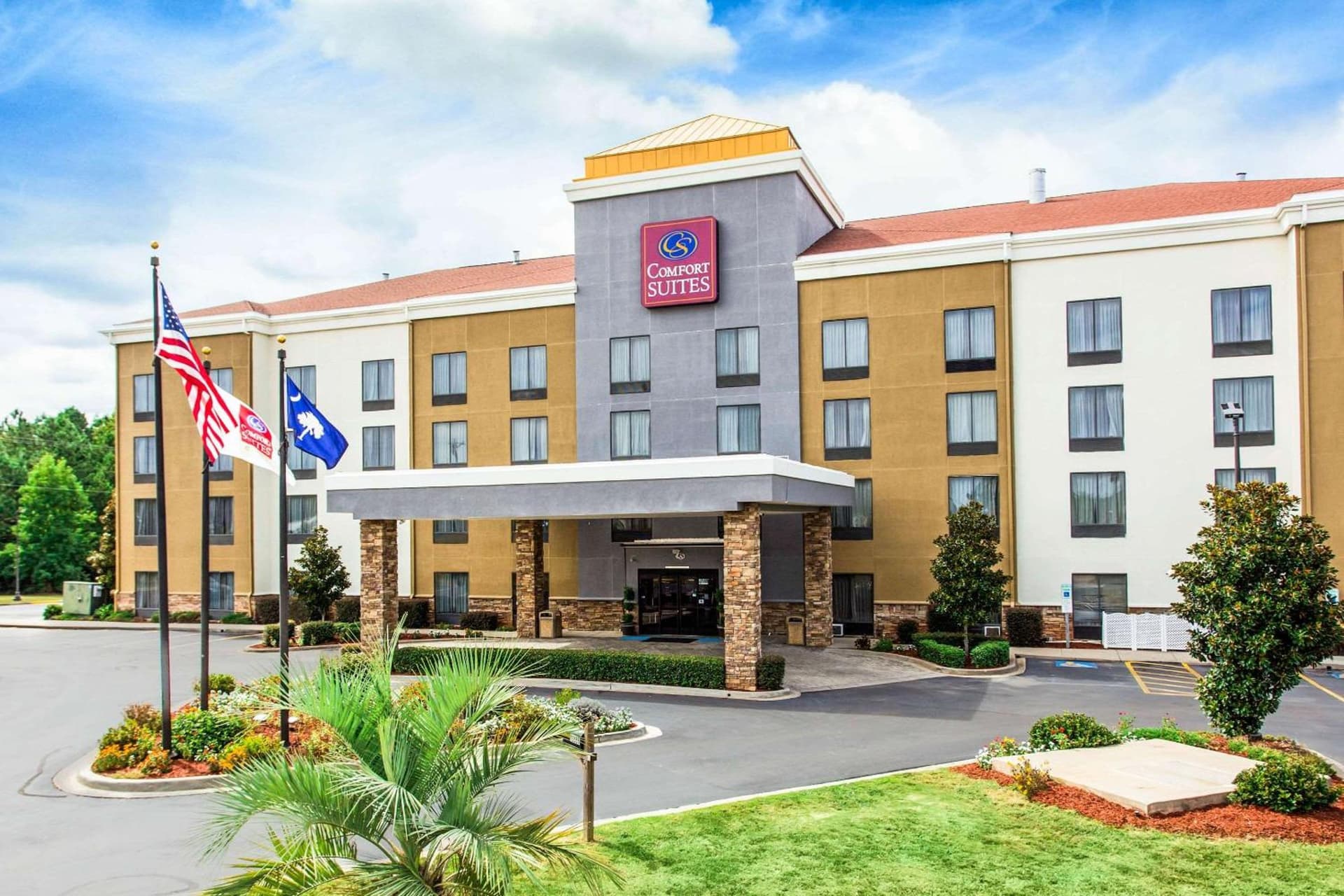 Comfort Suites Clinton near Presbyterian College interior in Clinton, SC — gallery photo 2