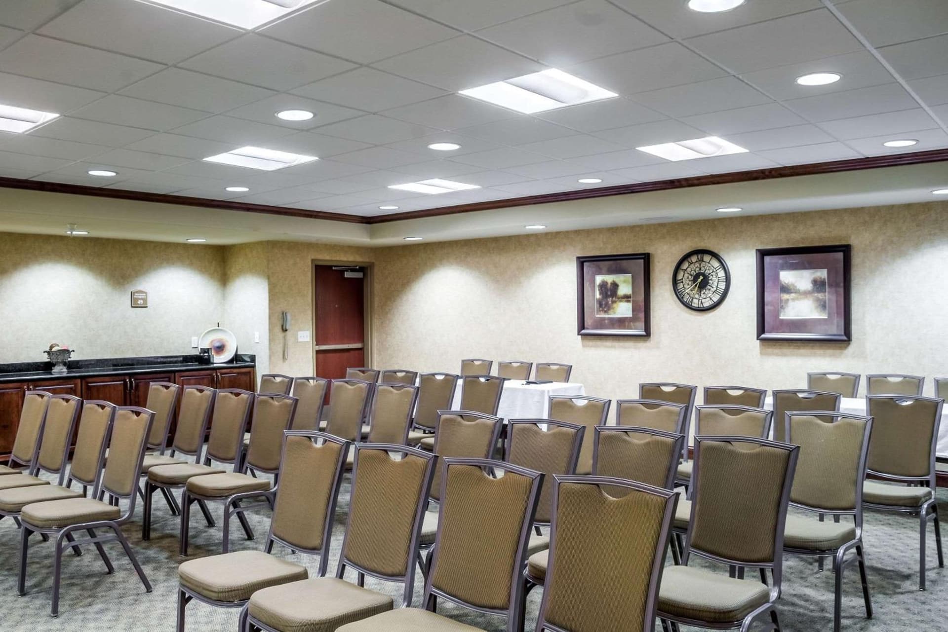 Clarion Pointe Sioux Falls Airport gallery photo in Sioux Falls, SD — image 6