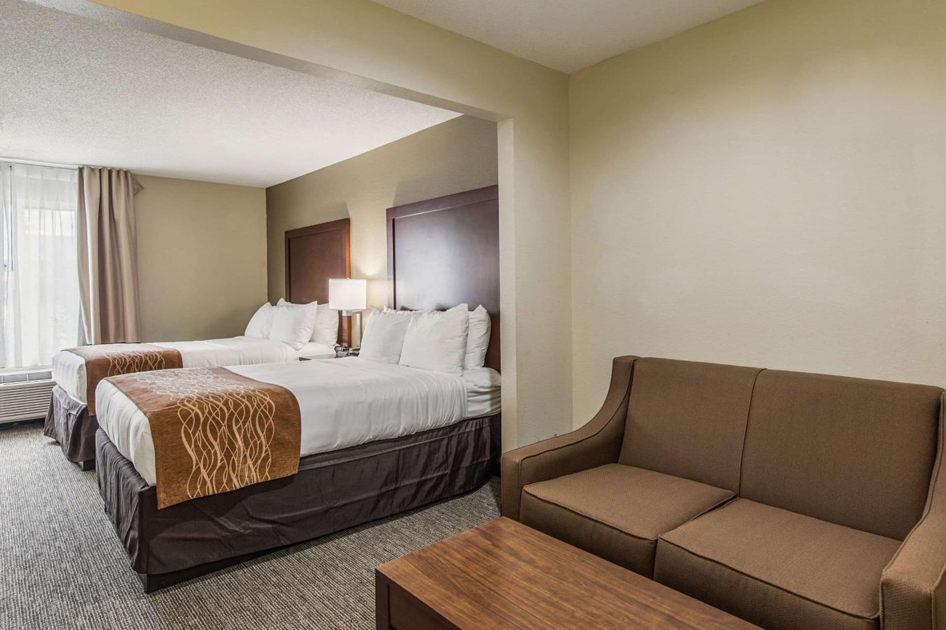 Comfort Inn & Suites Greenwood near University interior in Greenwood, SC — gallery photo 2