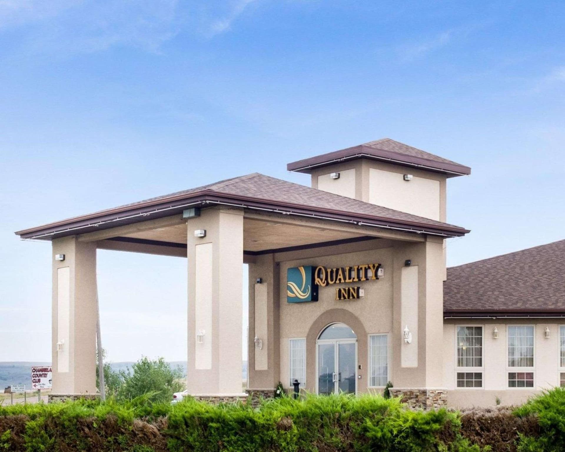 Quality Inn Oacoma - Chamberlain property views in Oacoma, SD — gallery photo 3