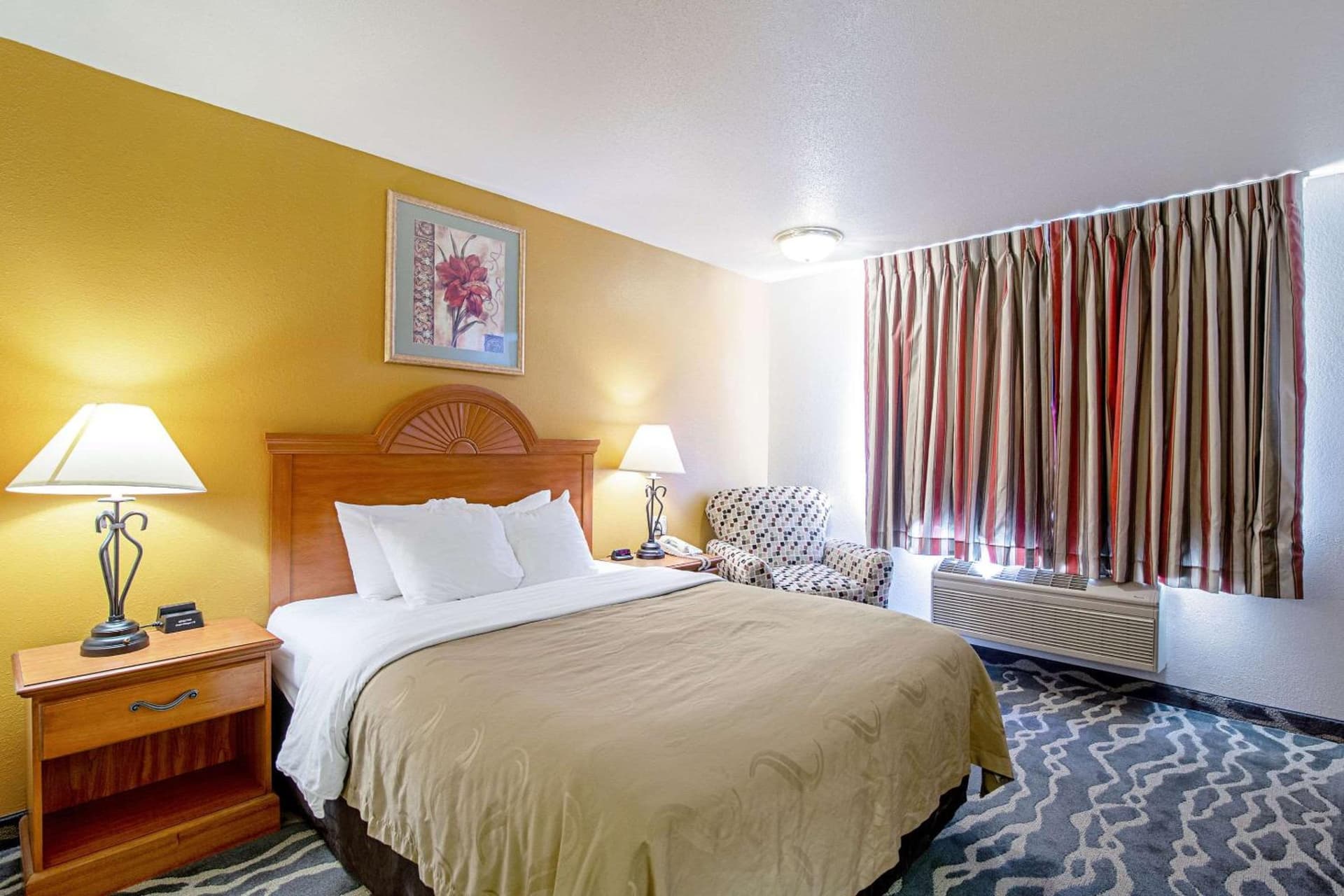 Quality Inn Huron property views in Huron, SD — gallery photo 3