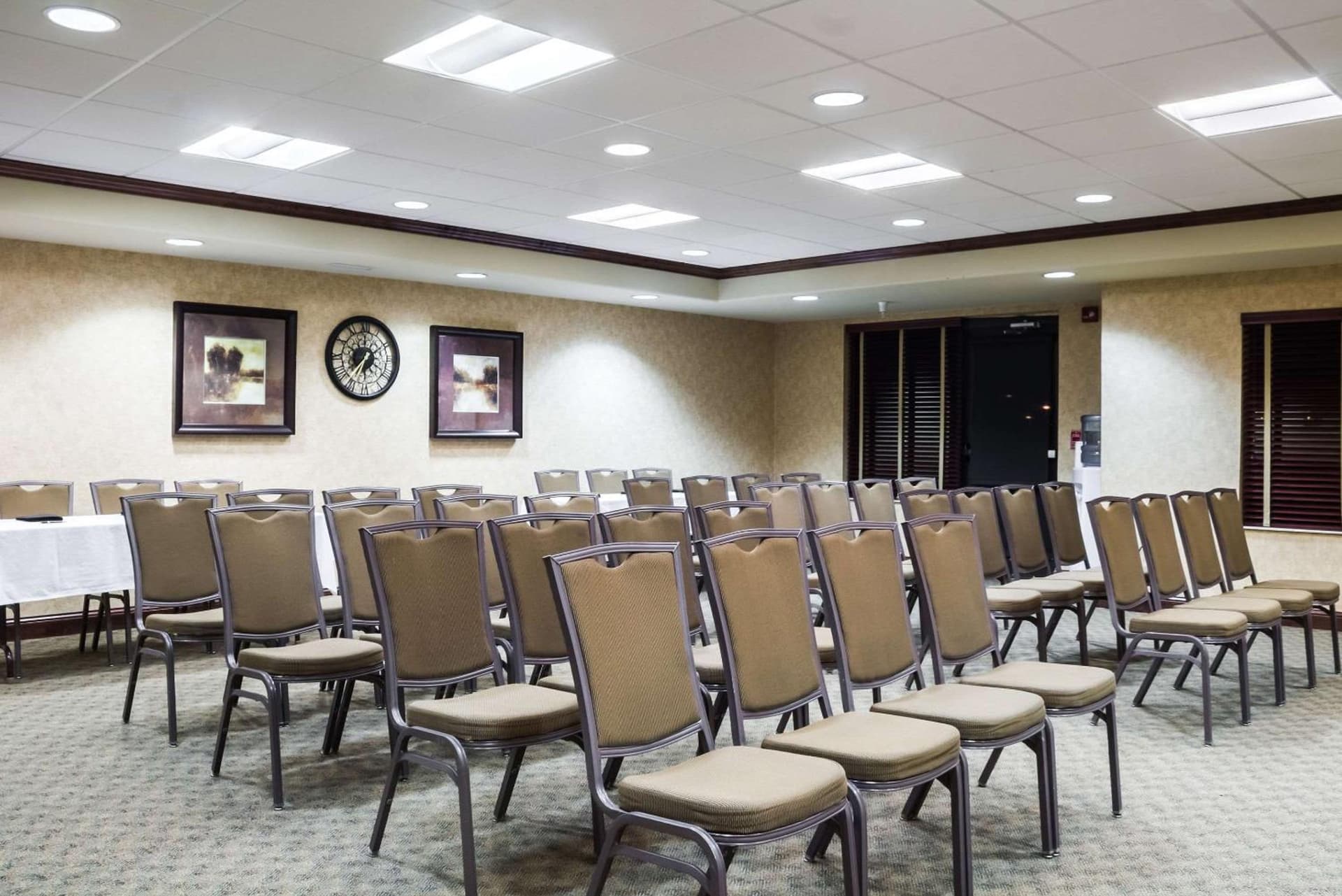 Clarion Pointe Sioux Falls Airport gallery photo in Sioux Falls, SD — image 17