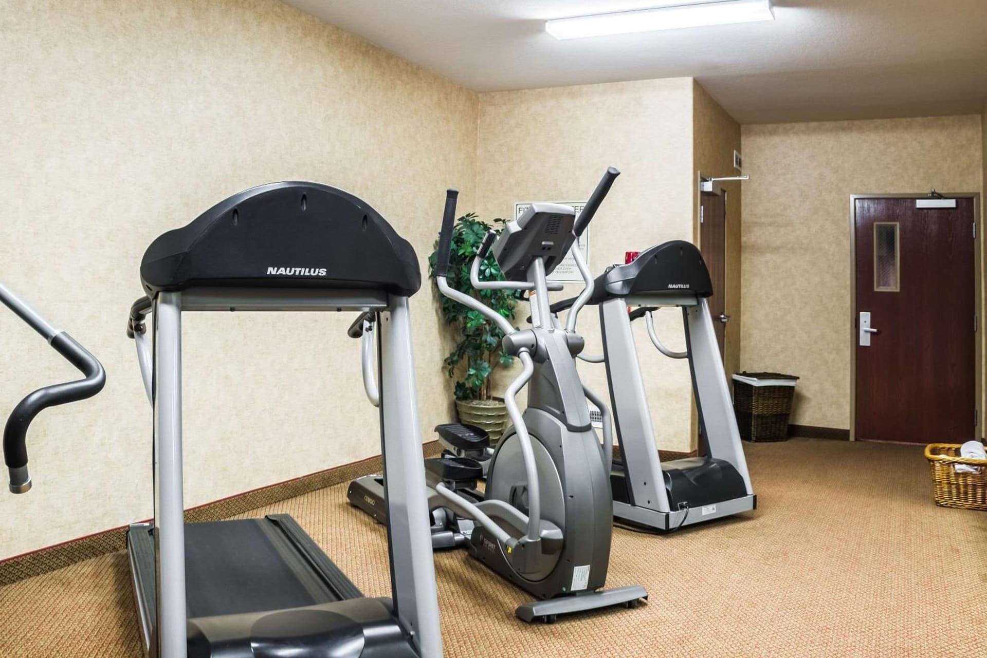 Clarion Pointe Sioux Falls Airport gallery photo in Sioux Falls, SD — image 24