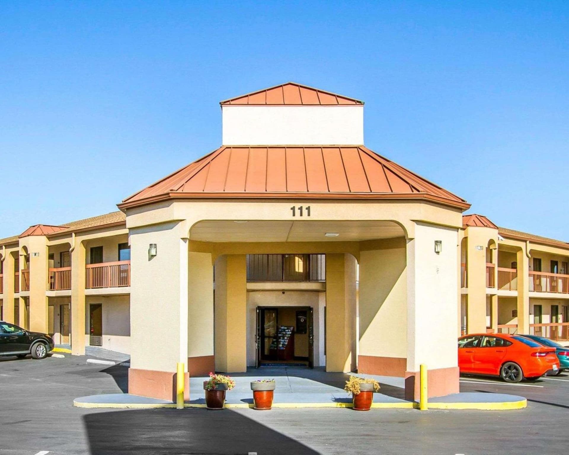 Rodeway Inn & Suites Clarksville near Governors Square Mall property views in Clarksville, TN — gallery photo 3