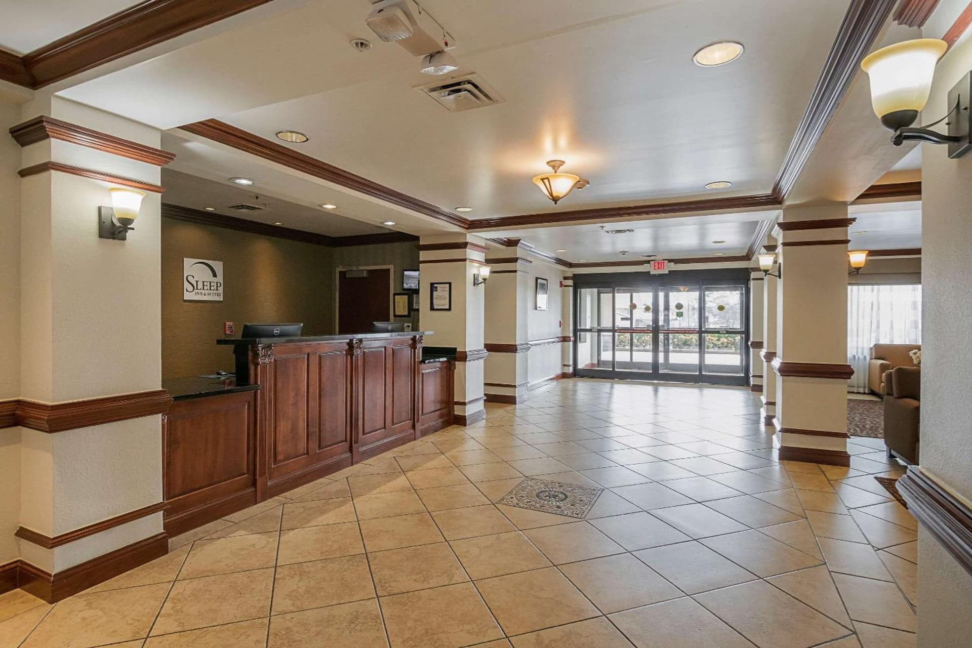 Sleep Inn & Suites Manchester near Arnold AFB property views in Manchester, TN — gallery photo 3
