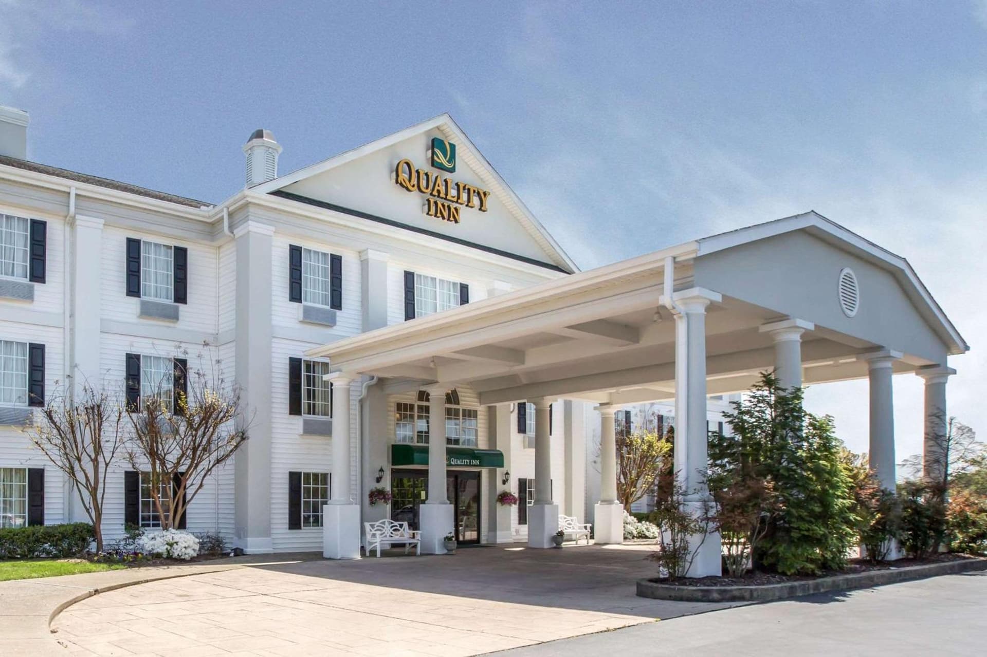Quality Inn Greeneville - Tusculum — hotel in Greeneville, Tennessee