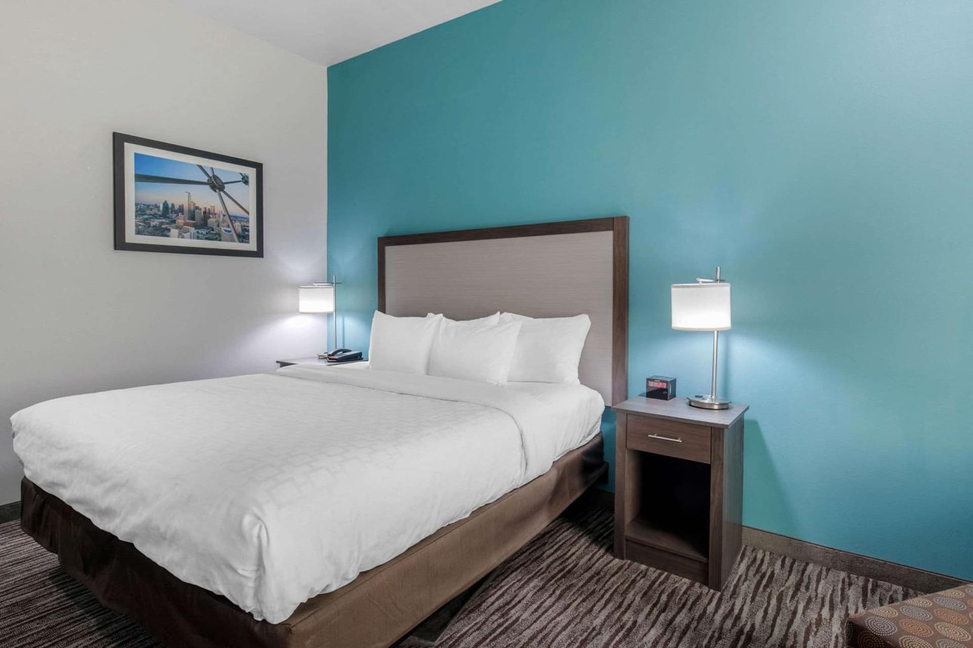 Clarion Inn & Suites DFW North gallery photo in Irving, TX — image 17