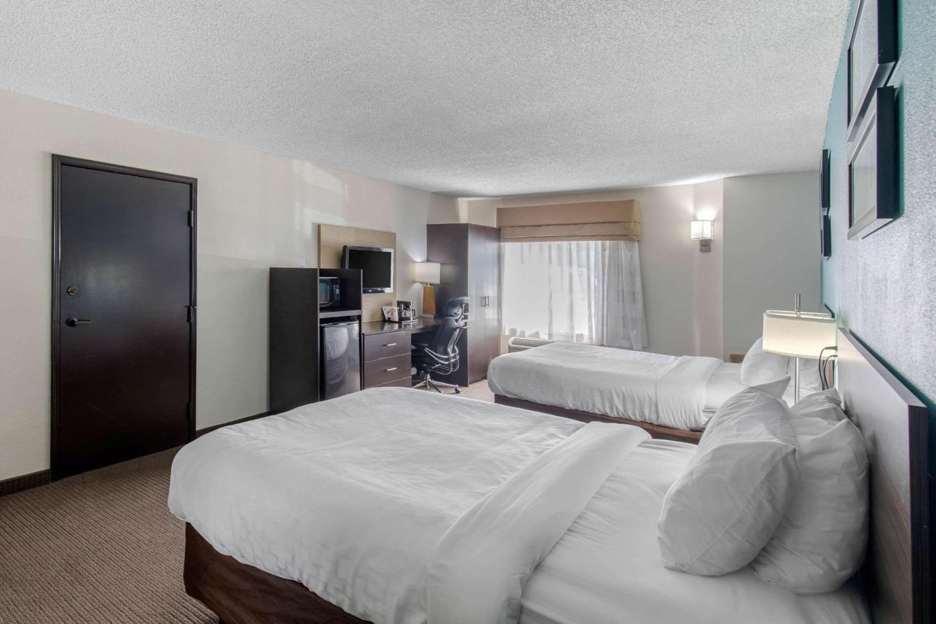 Clarion Inn & Suites DFW North gallery photo in Irving, TX — image 19