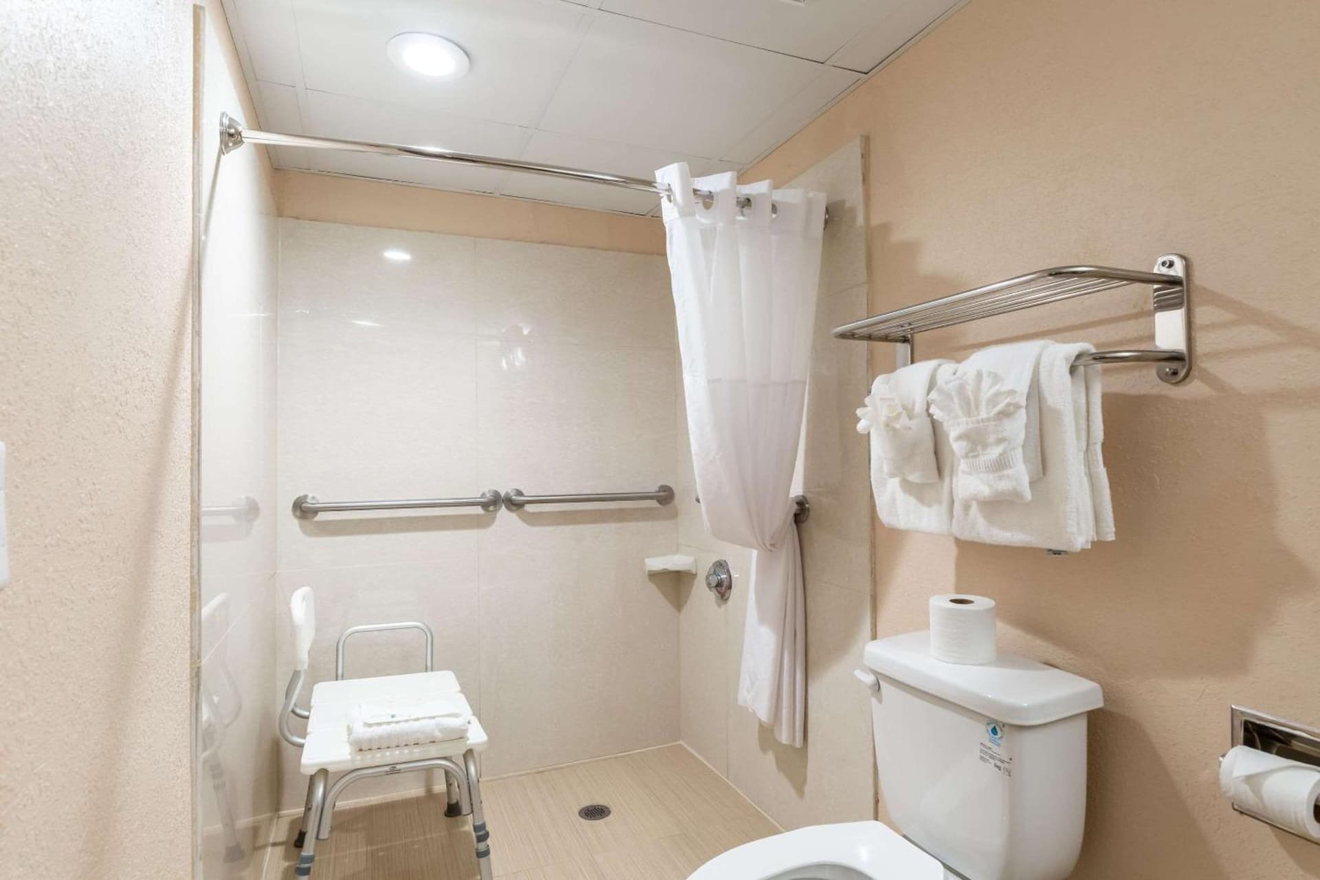 Quality Inn Pasadena - Houston East gallery photo in Pasadena, TX — image 17