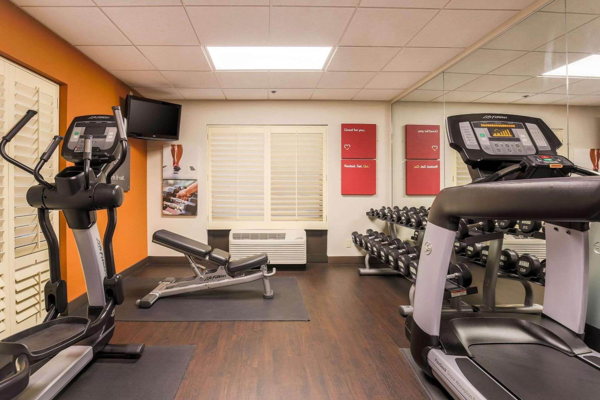 Comfort Suites DFW N-Grapevine gallery photo in Grapevine, TX — image 4
