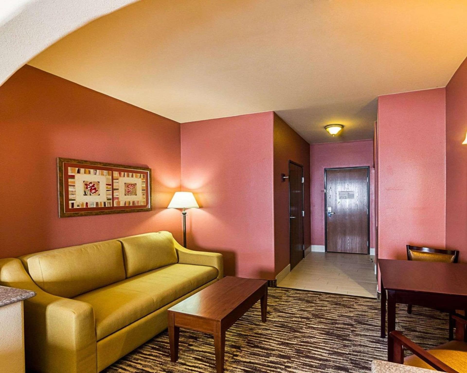 Comfort Suites McAllen Airport and La Plaza Mall gallery photo in McAllen, TX — image 14