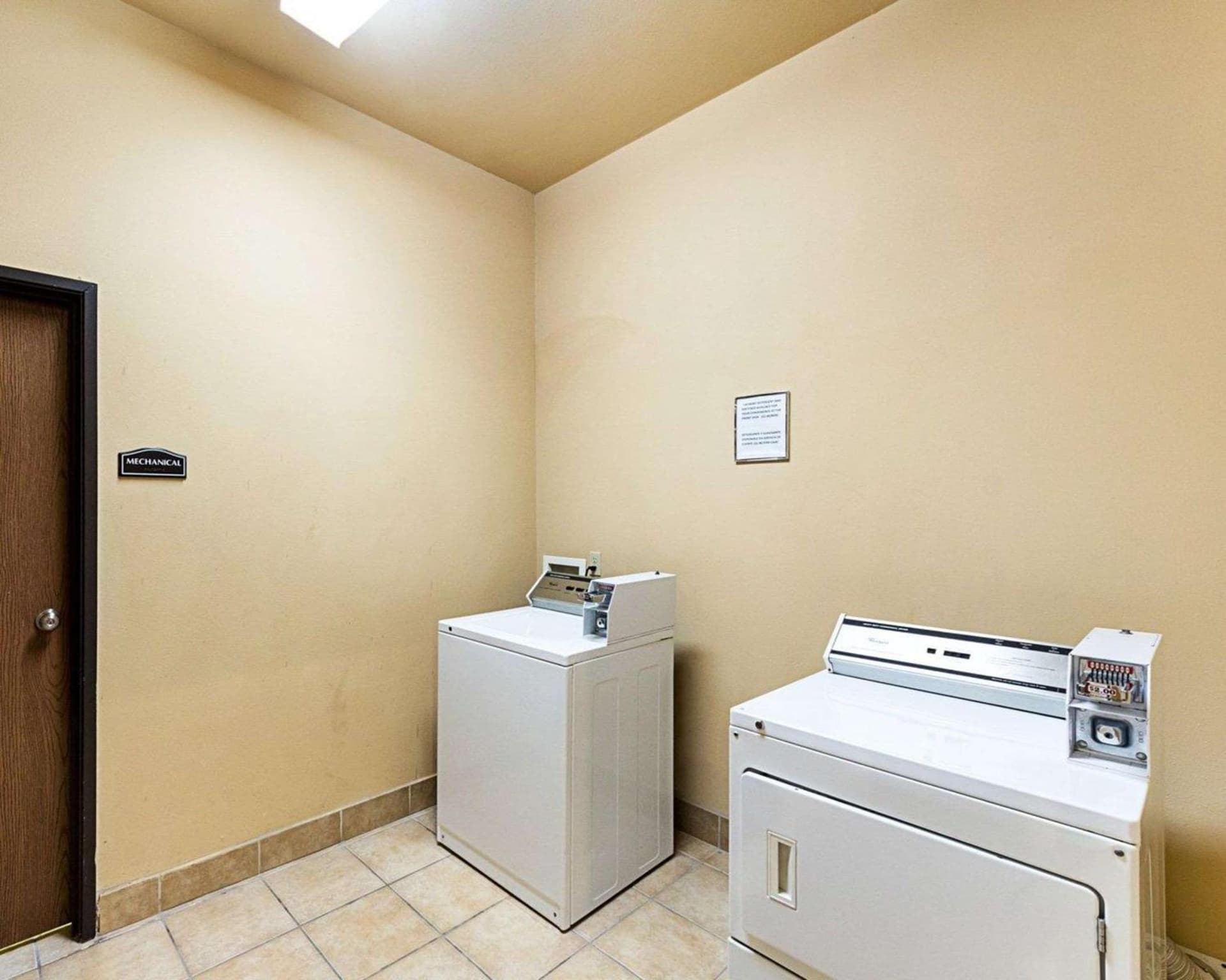 Comfort Suites McAllen Airport and La Plaza Mall gallery photo in McAllen, TX — image 5
