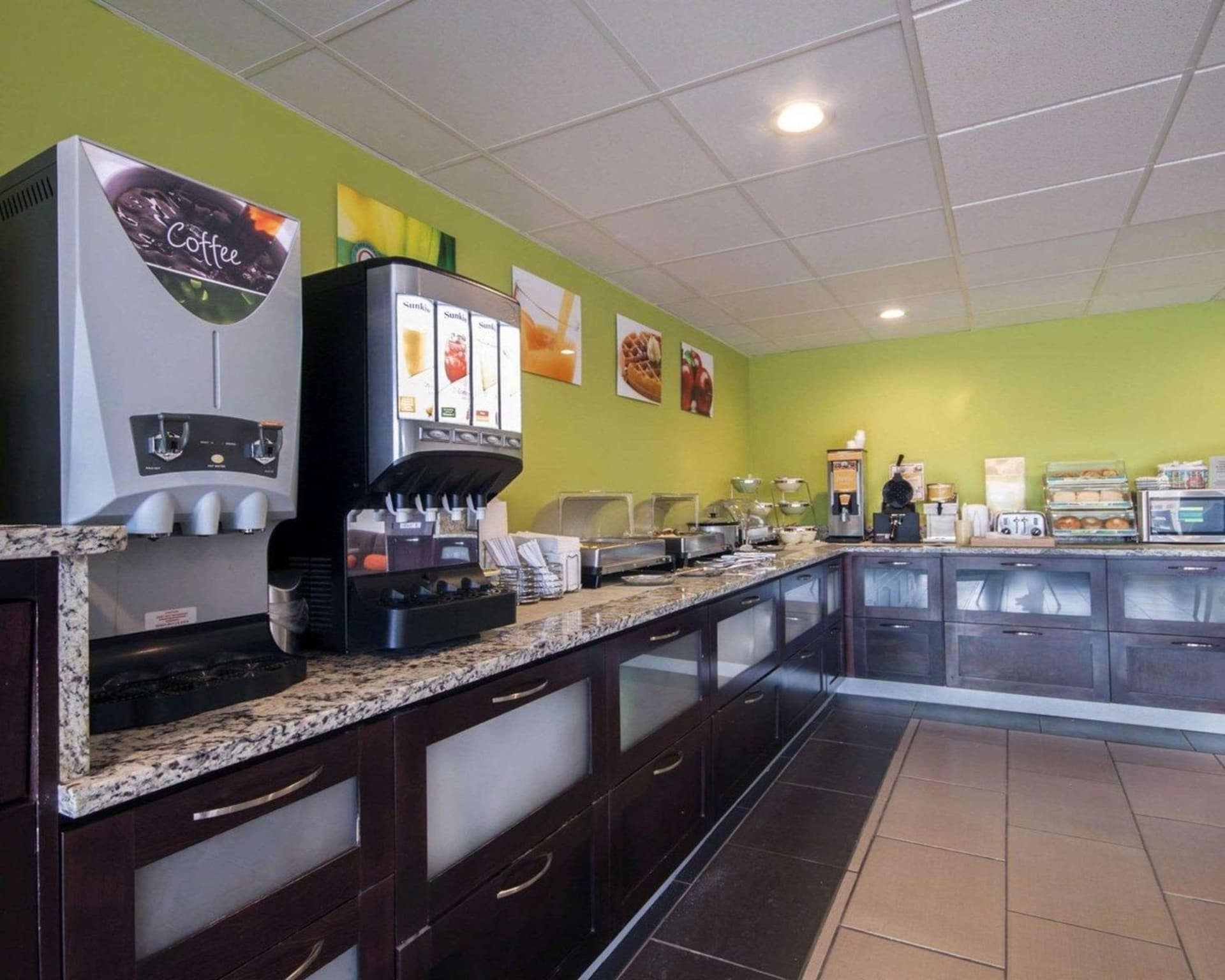 Quality Inn & Suites Airport gallery photo in El Paso, TX — image 14