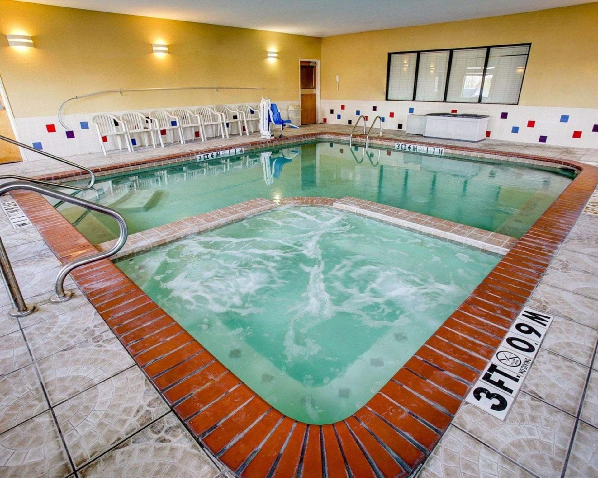 Comfort Suites Brenham interior in Brenham, TX — gallery photo 2