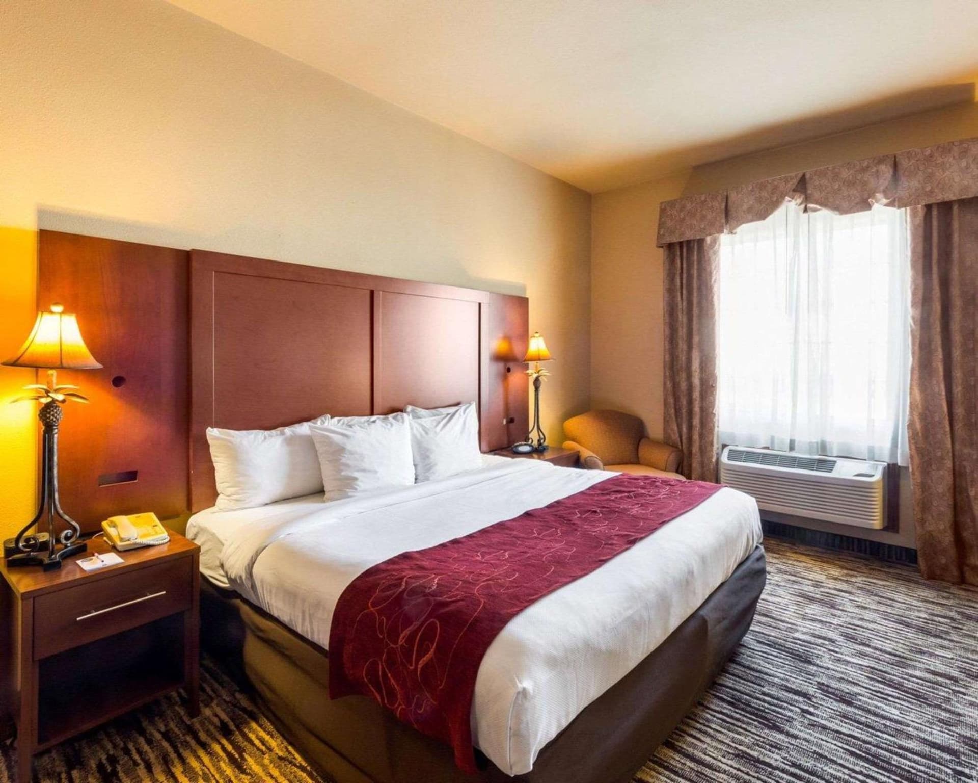 Comfort Suites McAllen Airport and La Plaza Mall interior in McAllen, TX — gallery photo 2