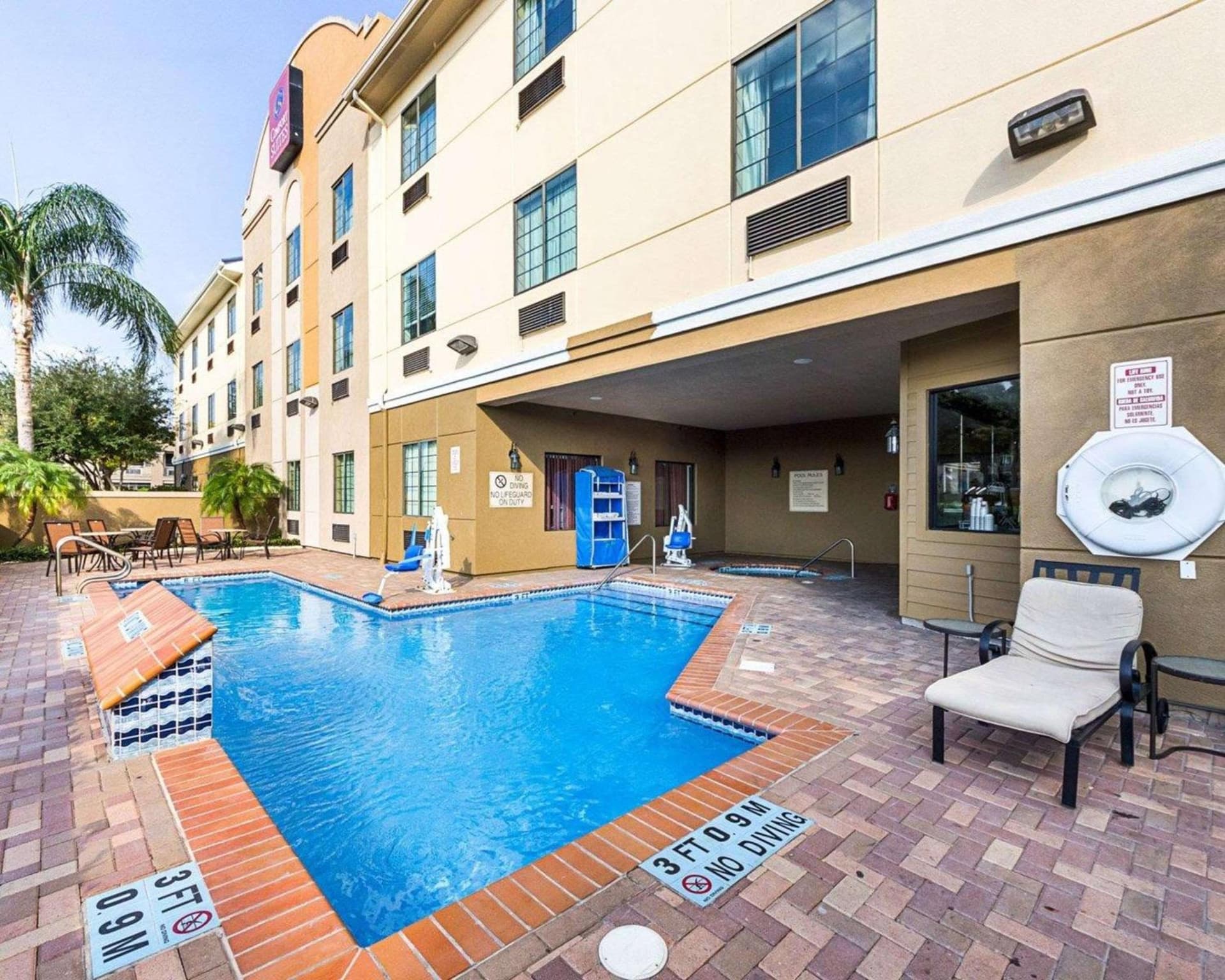Comfort Suites McAllen Airport and La Plaza Mall gallery photo in McAllen, TX — image 17