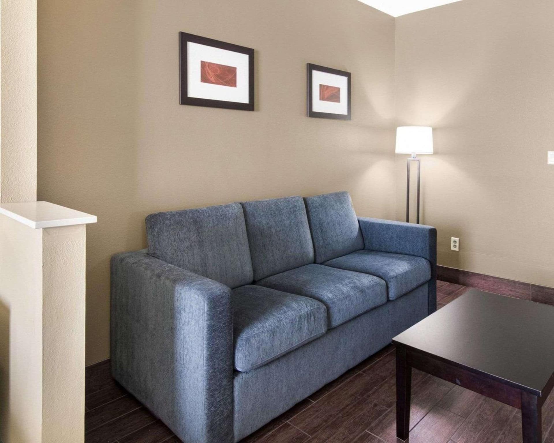 Comfort Suites Odessa near University gallery photo in Odessa, TX — image 30