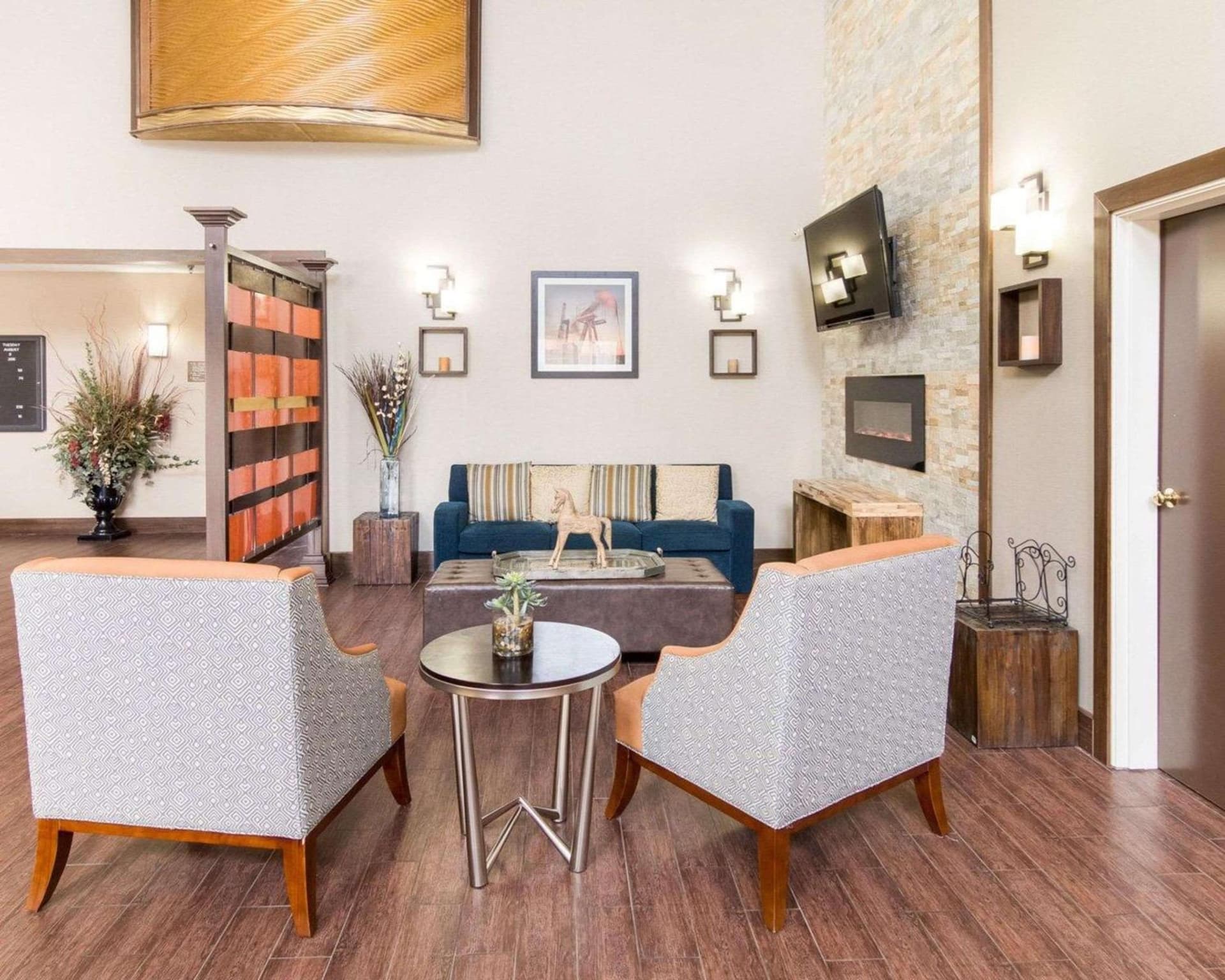 Comfort Suites Odessa near University gallery photo in Odessa, TX — image 25
