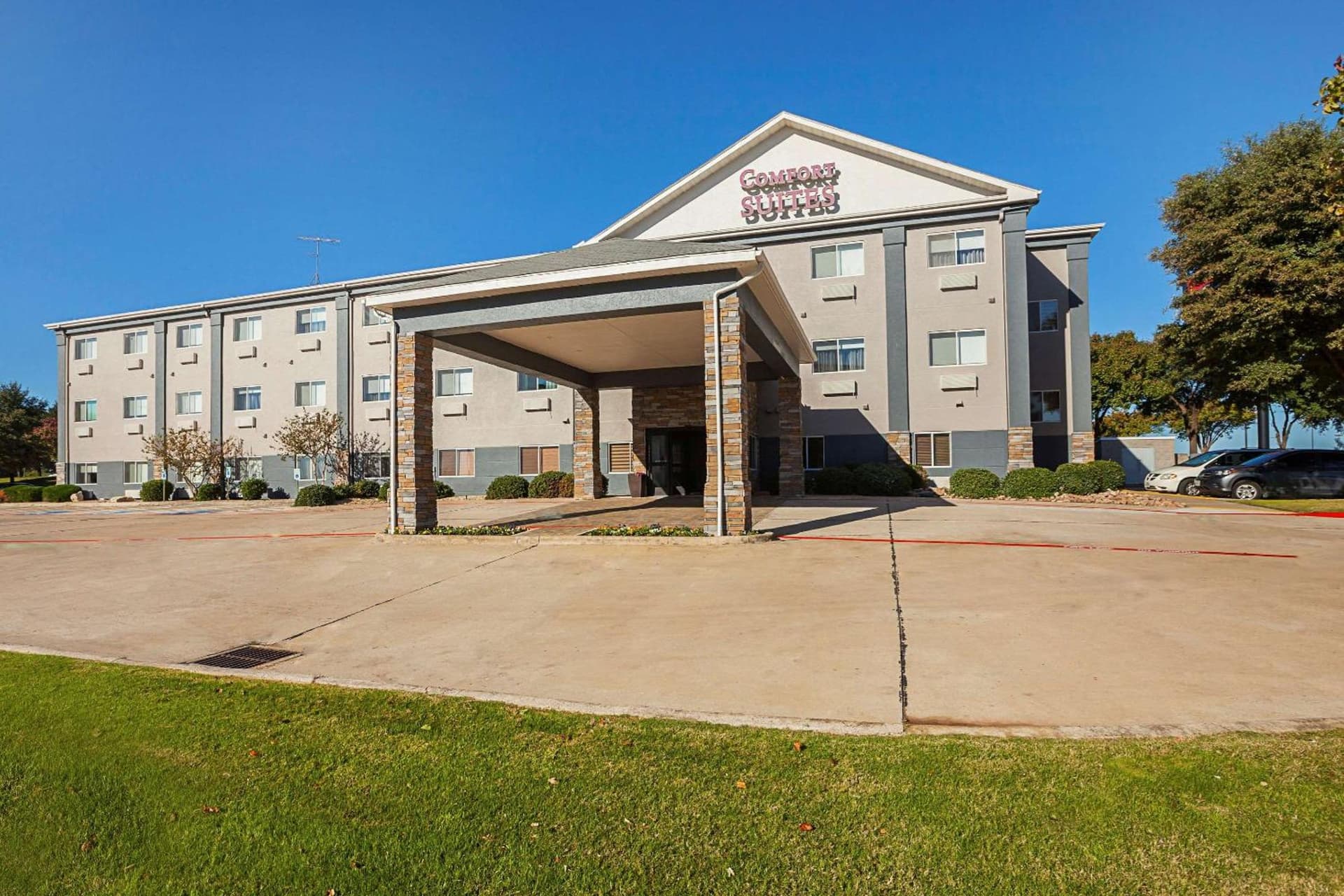 Comfort Suites Lewisville - Dallas interior in Lewisville, TX — gallery photo 2