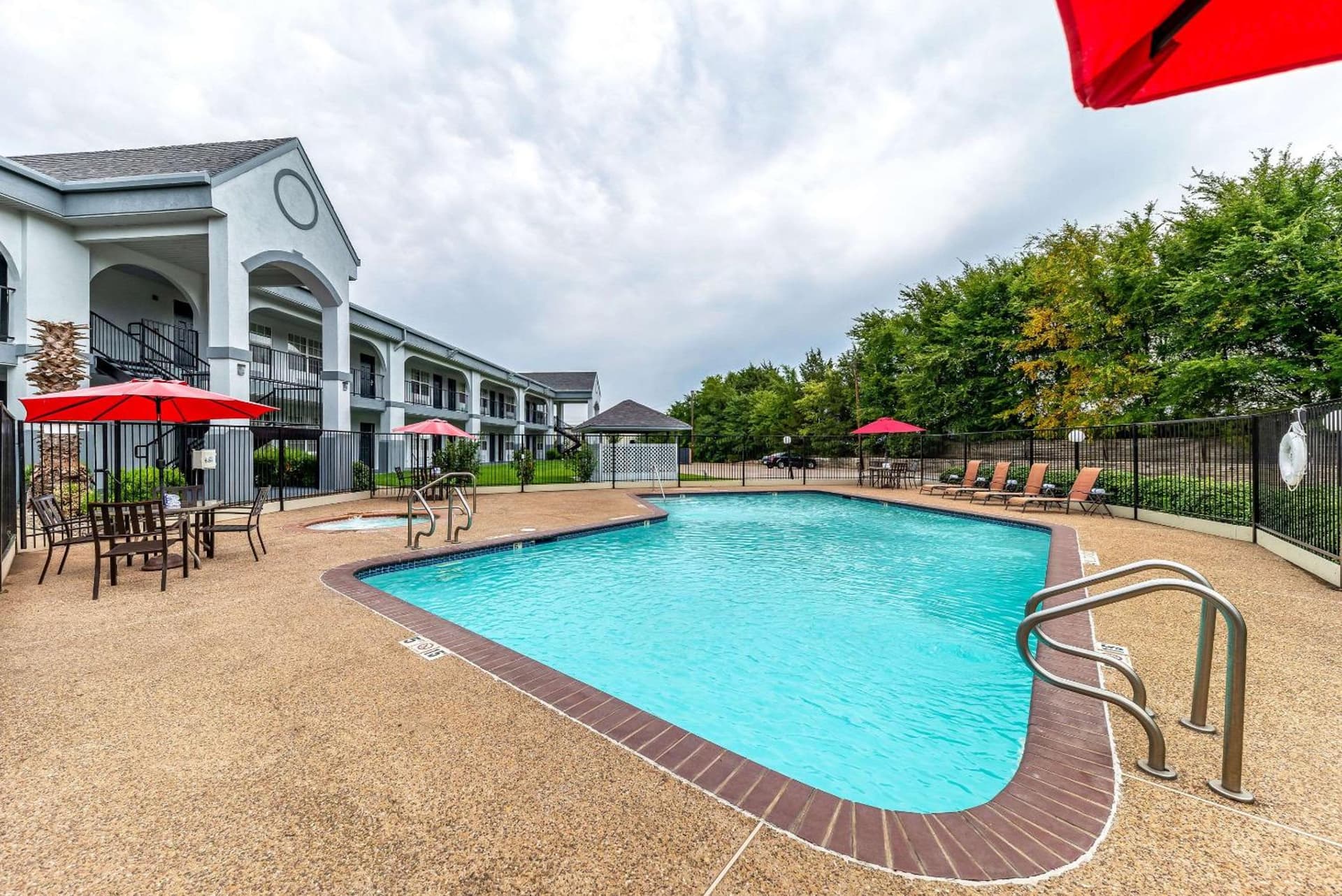 Quality Inn & Suites Canton gallery photo in Canton, TX — image 6
