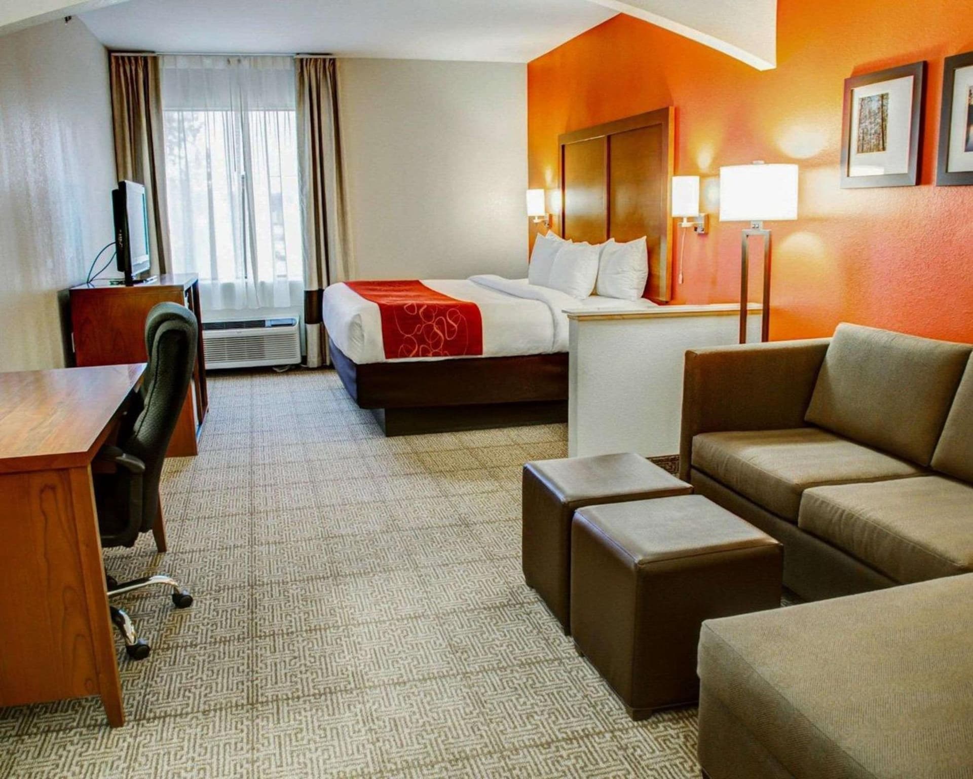 Comfort Suites Tyler South gallery photo in Tyler, TX — image 4
