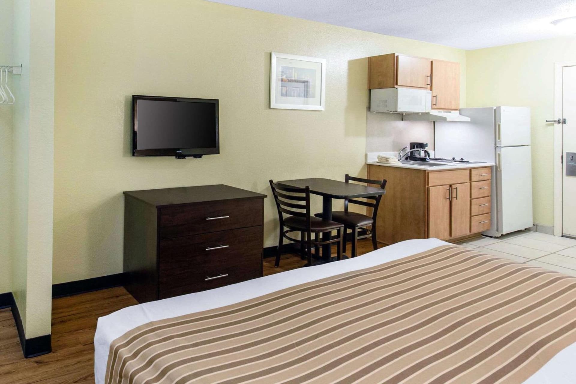 Hawthorn Extended Stay by Wyndham Lewisville gallery photo in Lewisville, TX — image 10