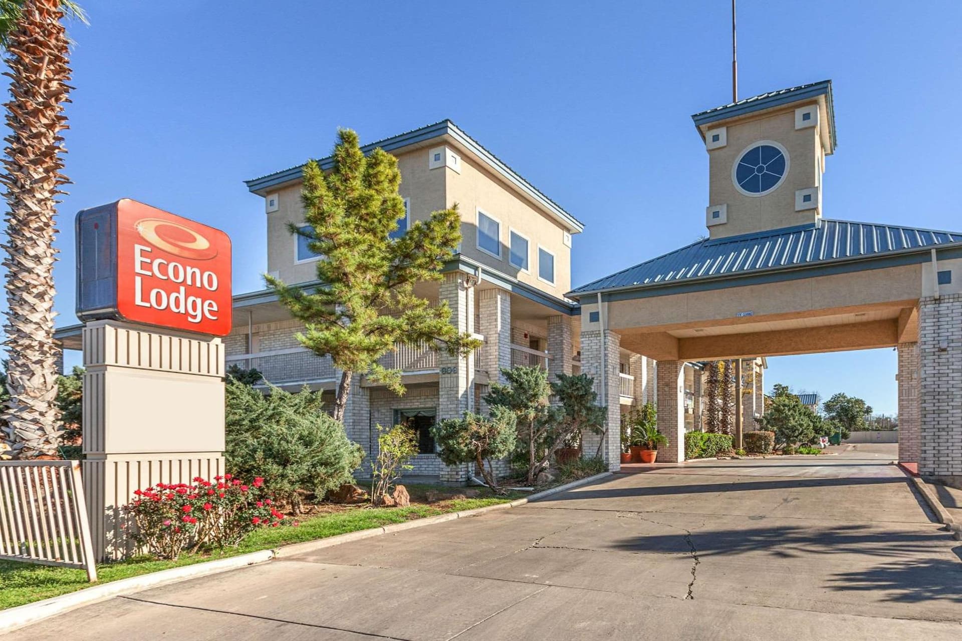 Econo Lodge San Antonio South featured exterior or lobby in San Antonio, TX — similar hotel