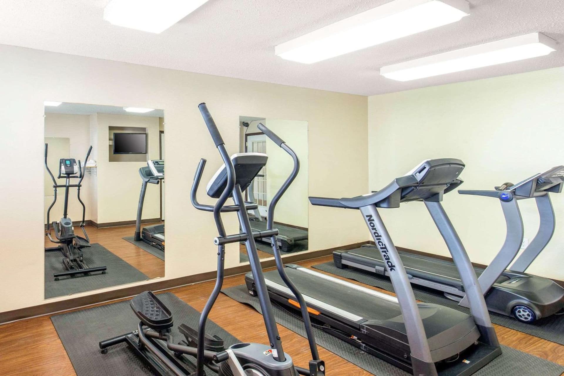 Hawthorn Extended Stay by Wyndham Lewisville gallery photo in Lewisville, TX — image 22