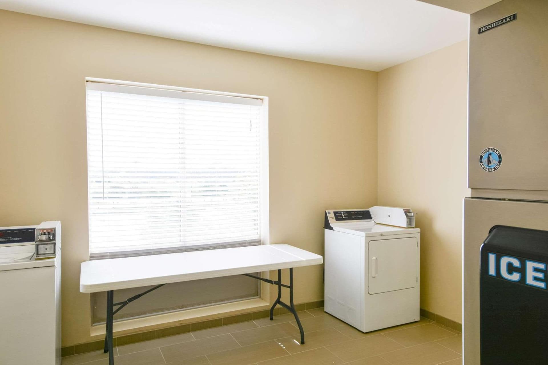 Comfort Suites Frisco gallery photo in Frisco, TX — image 4