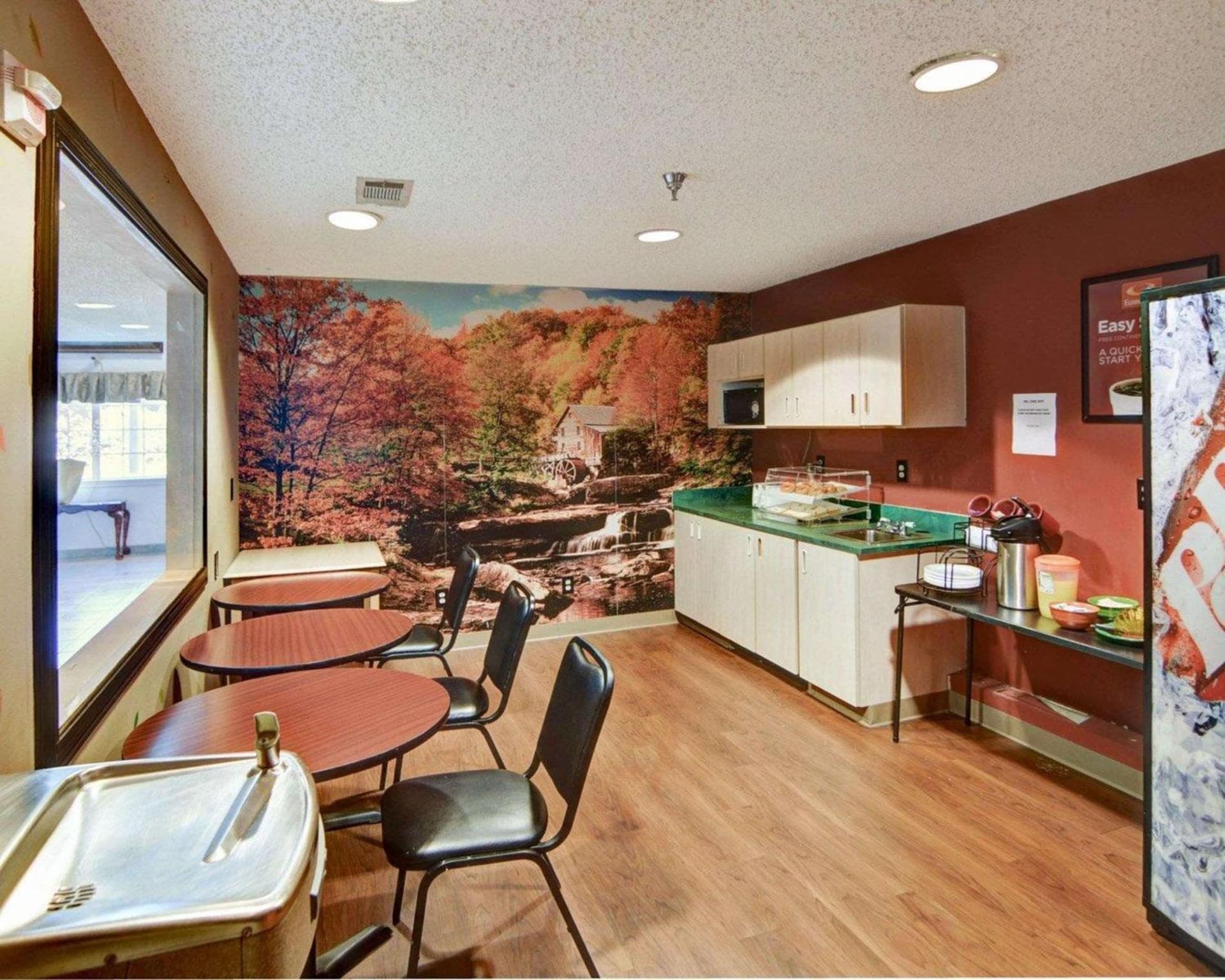 Rodeway Inn & Suites Lewisville I-35 gallery photo in Lewisville, TX — image 4