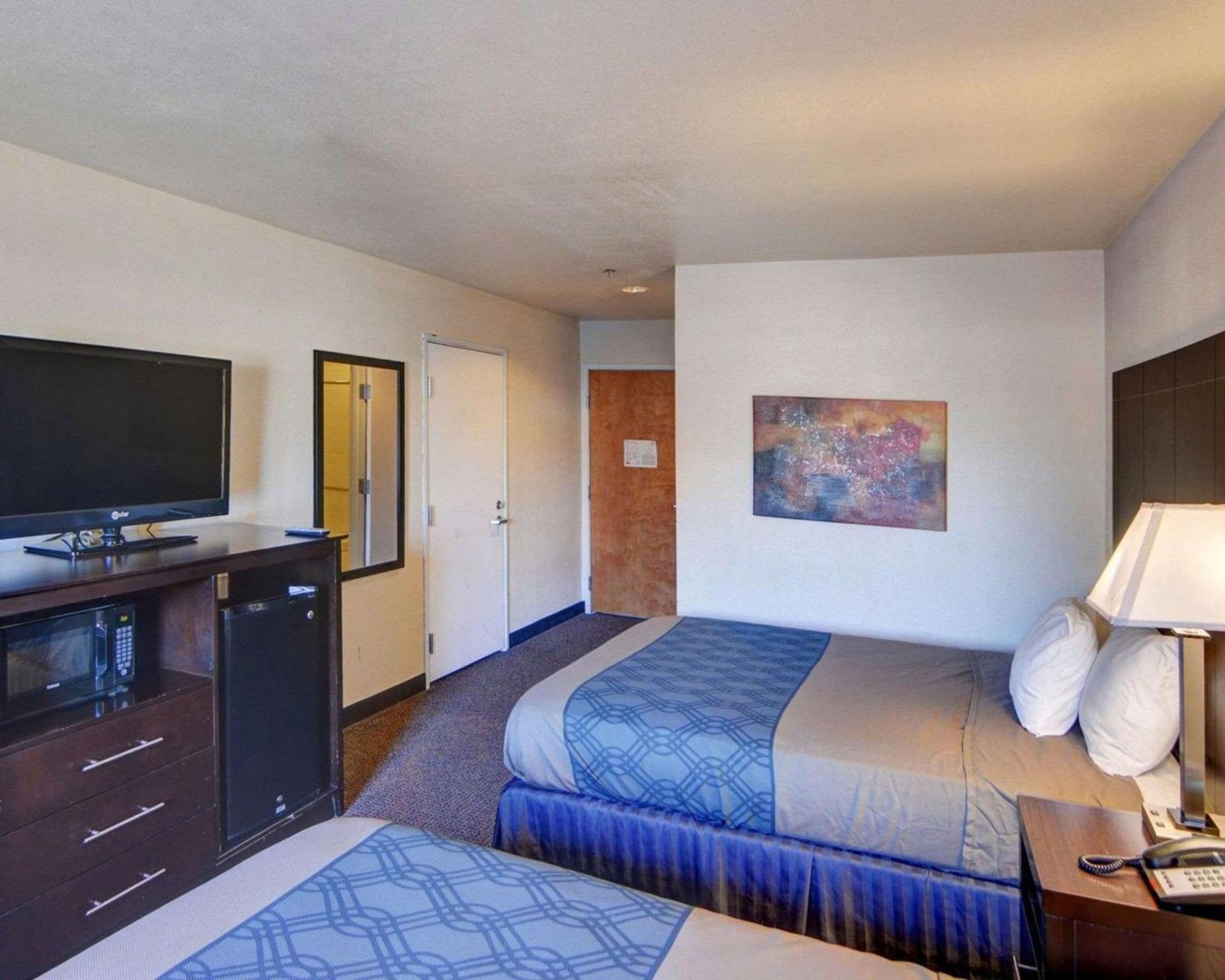 Rodeway Inn & Suites Lewisville I-35 gallery photo in Lewisville, TX — image 10
