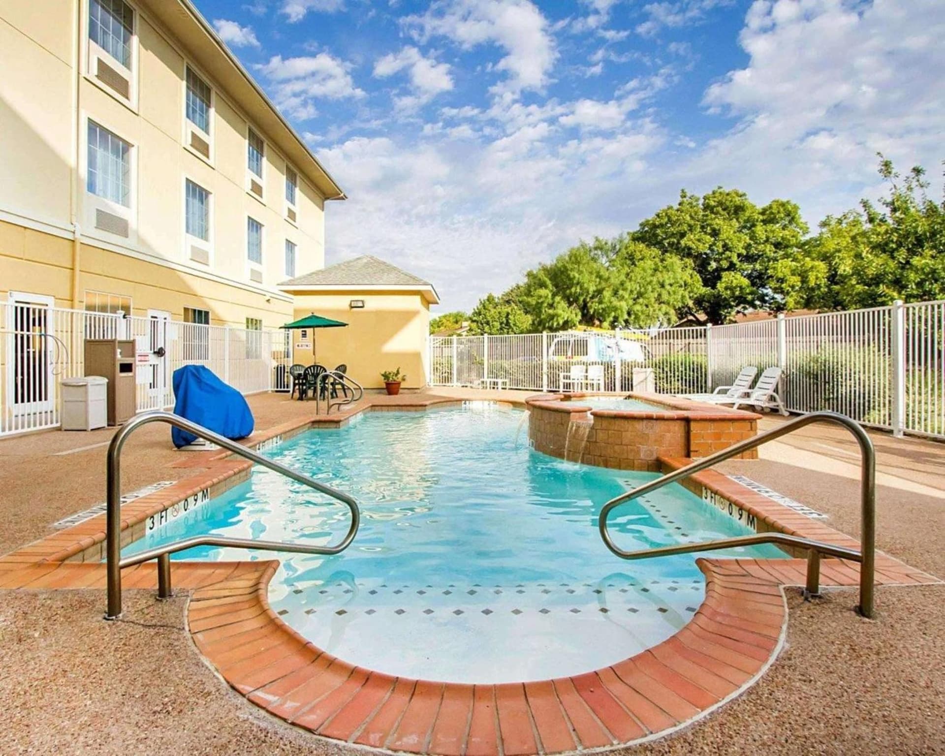 Comfort Suites Abilene Central gallery photo in Abilene, TX — image 19