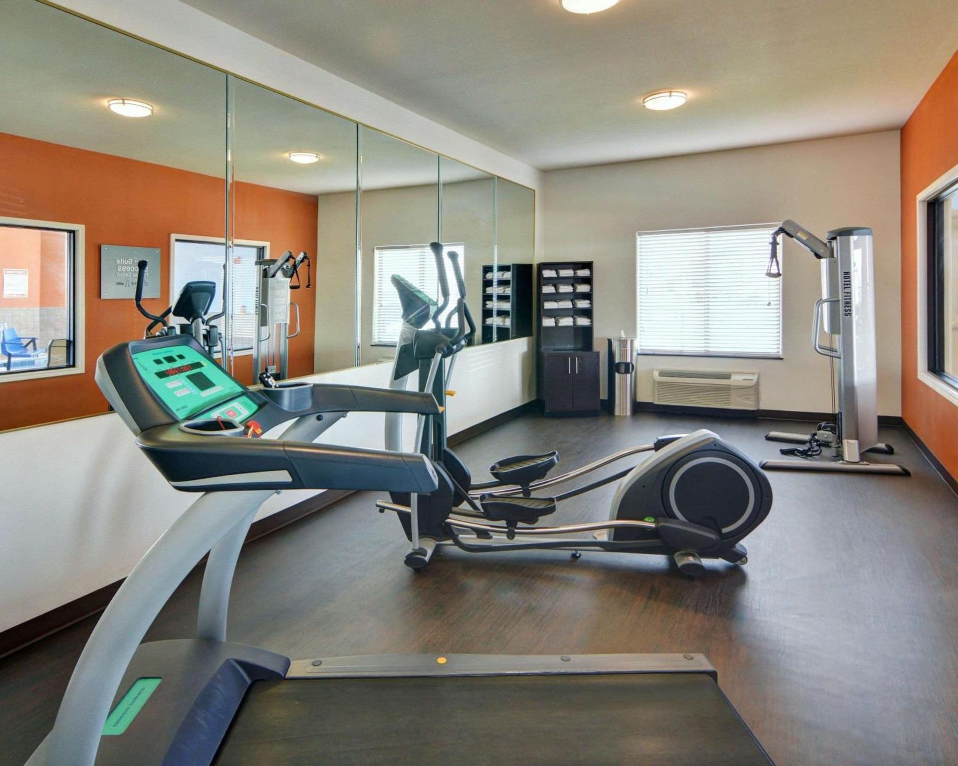 Comfort Suites Lake Worth gallery photo in Fort Worth, TX — image 22