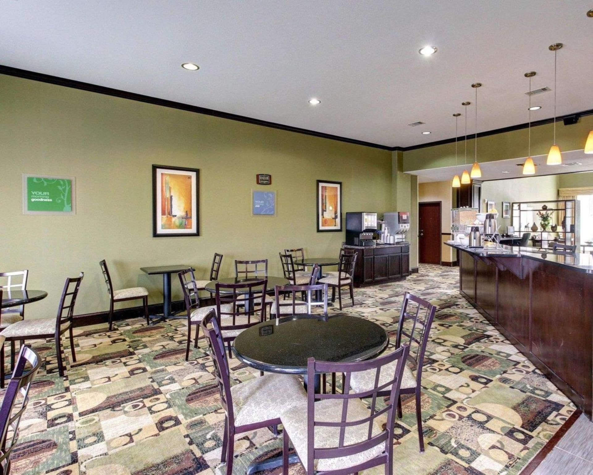 Comfort Suites Waxahachie - Dallas gallery photo in Waxahachie, TX — image 9