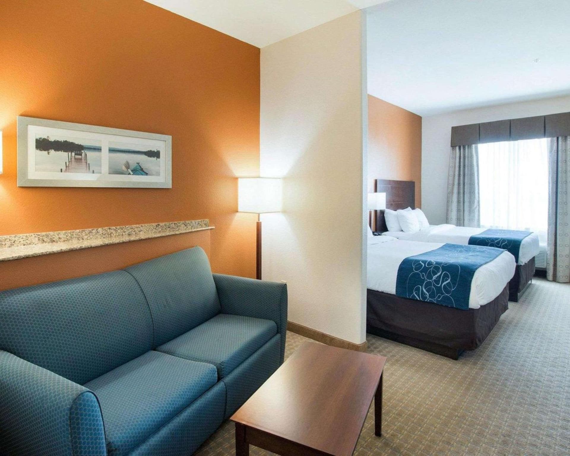 Comfort Suites Waxahachie - Dallas gallery photo in Waxahachie, TX — image 17