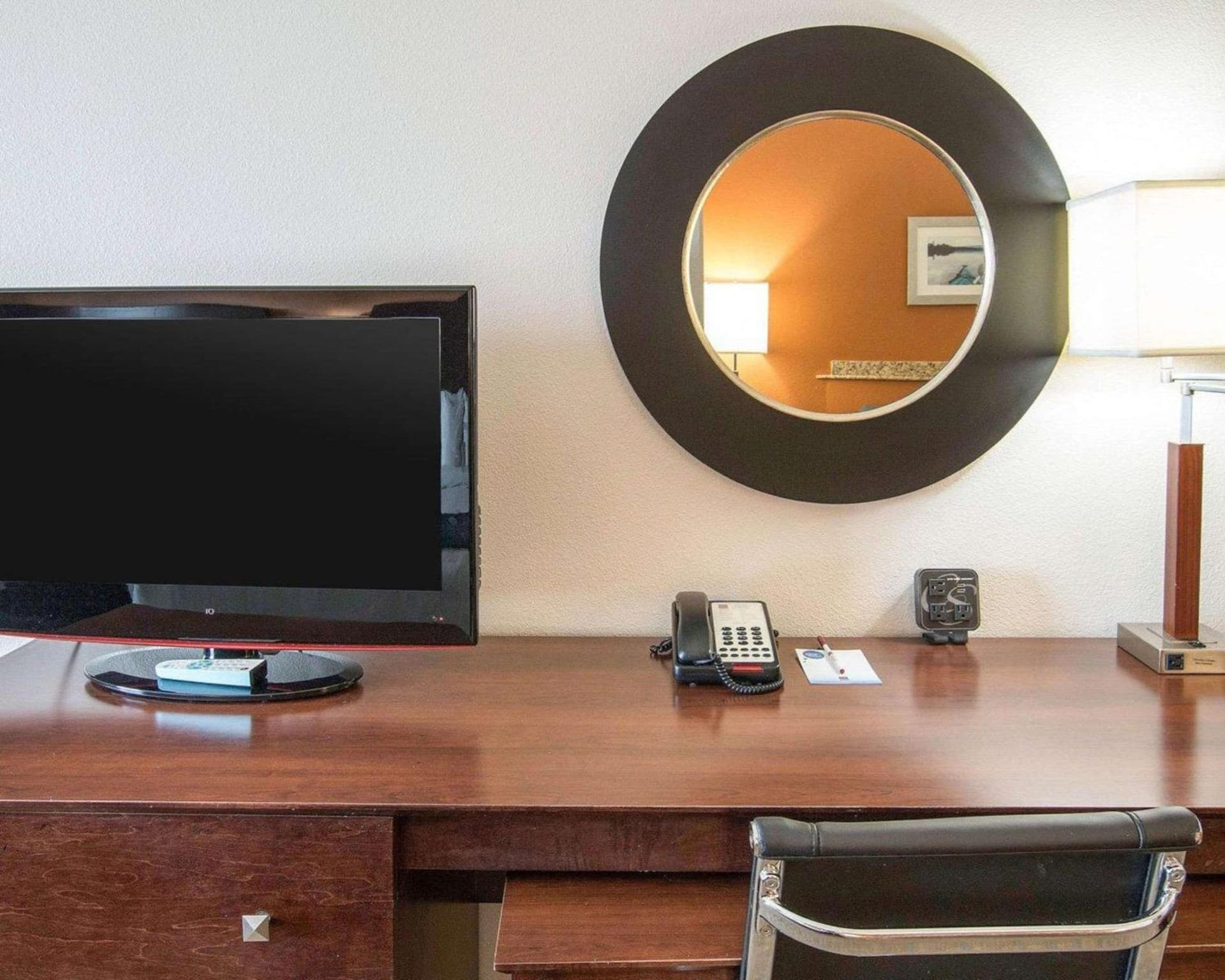 Comfort Suites Waxahachie - Dallas gallery photo in Waxahachie, TX — image 15
