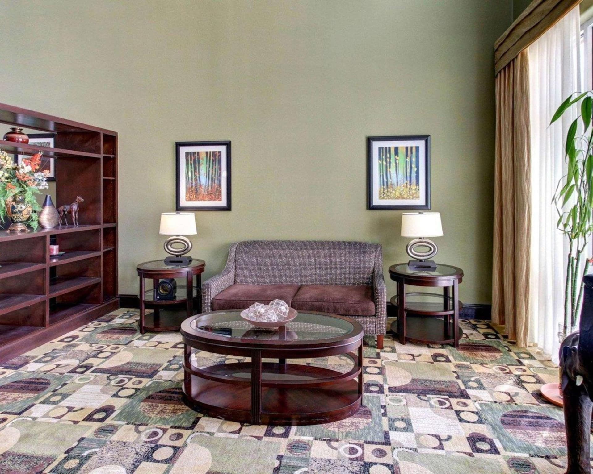 Comfort Suites Waxahachie - Dallas gallery photo in Waxahachie, TX — image 6