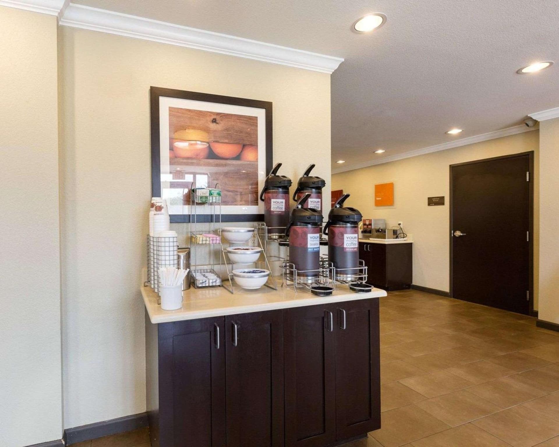 Comfort Suites near Westchase on Beltway 8 property views in Houston, TX — gallery photo 3