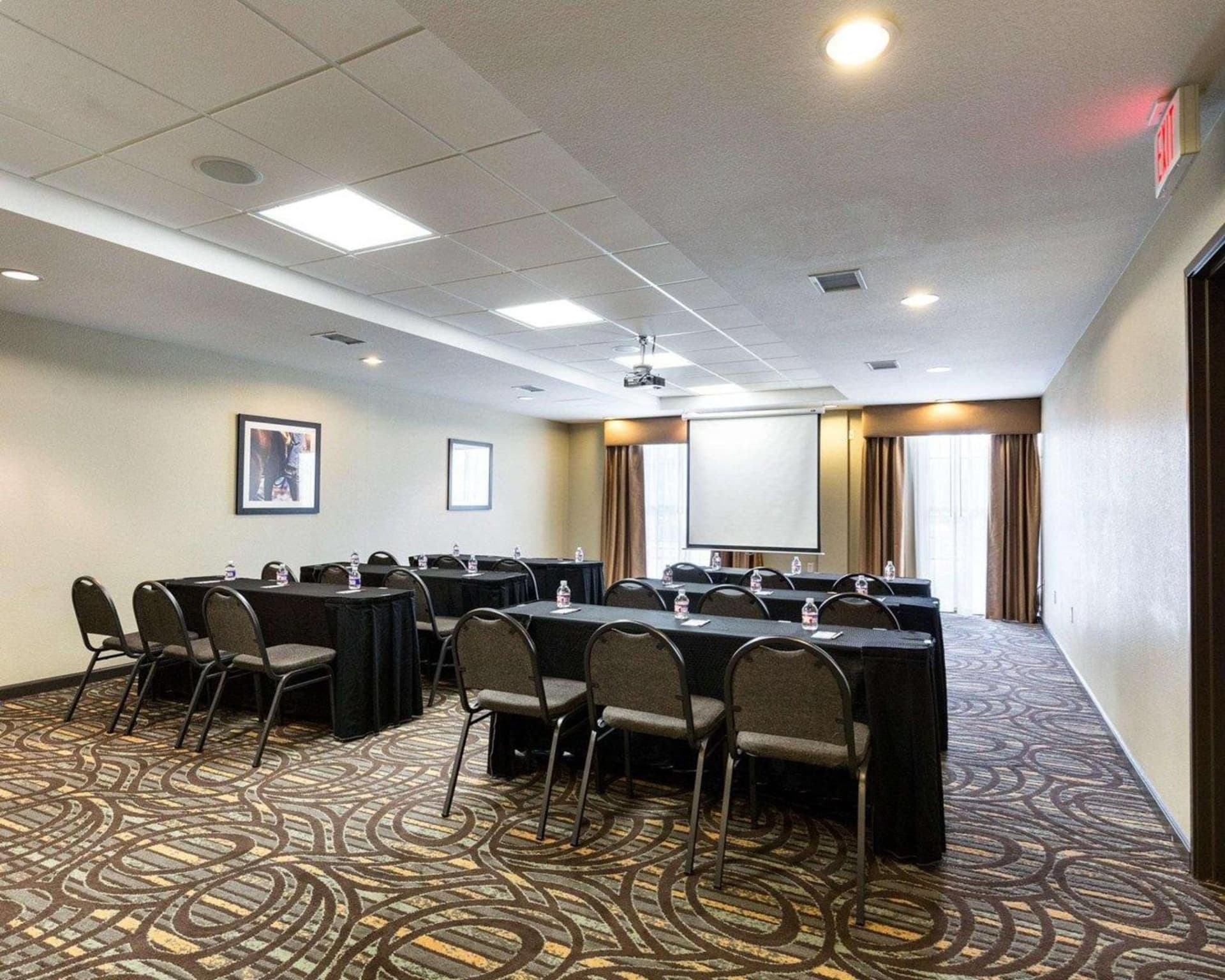 Comfort Suites near Westchase on Beltway 8 interior in Houston, TX — gallery photo 2