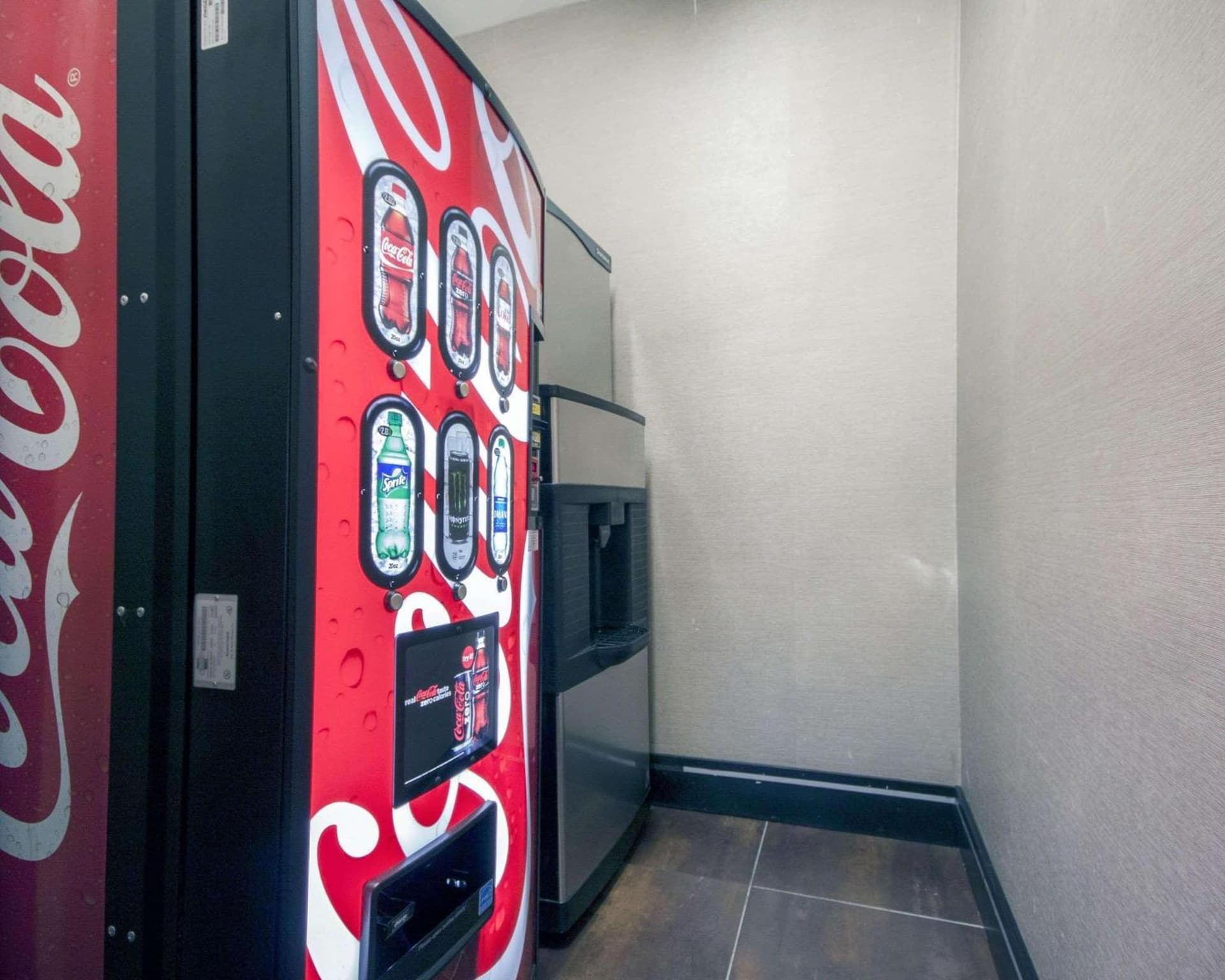 Comfort Inn & Suites El Paso I-10 Airport Area gallery photo in El Paso, TX — image 5
