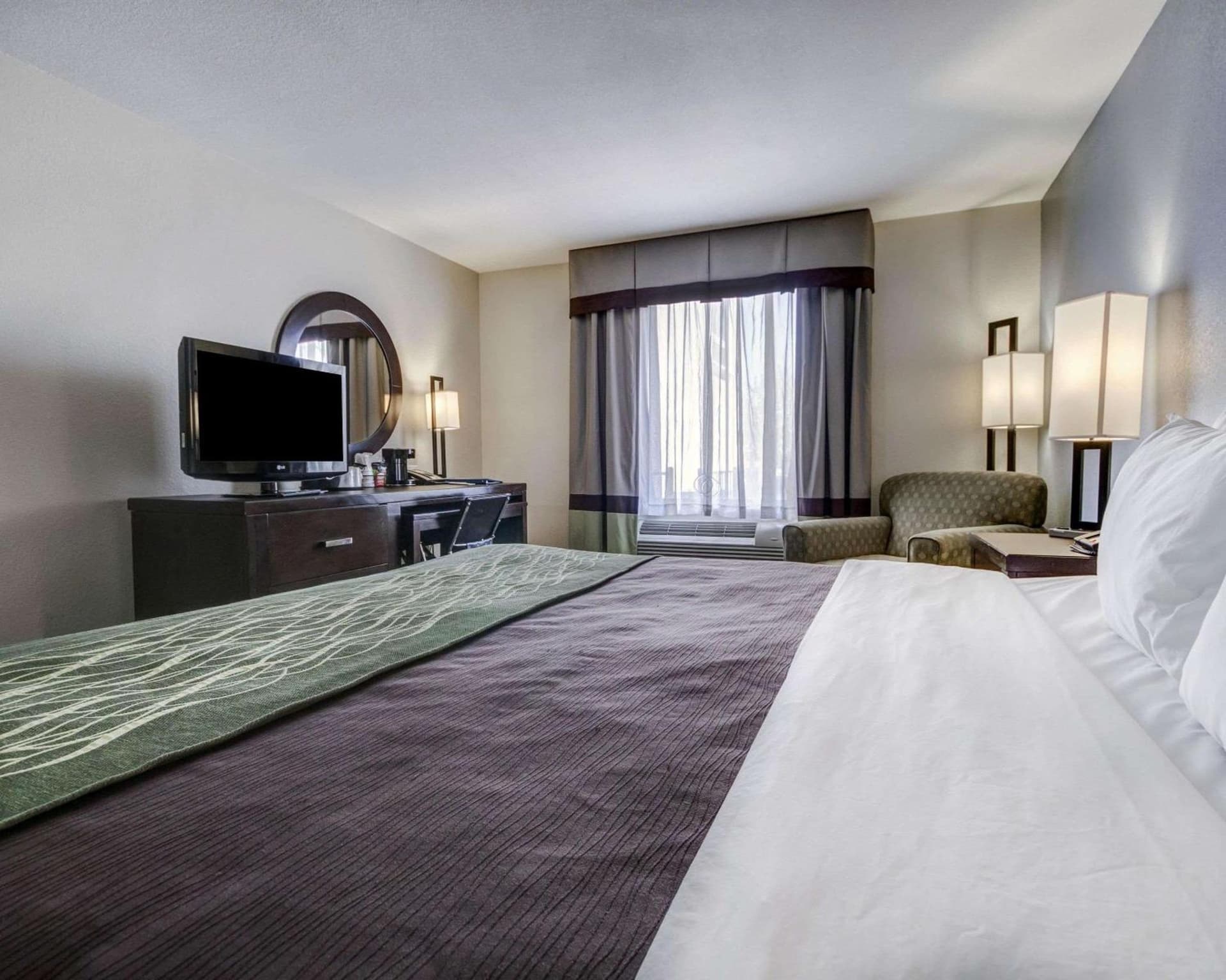 Comfort Inn & Suites El Paso I-10 Airport Area gallery photo in El Paso, TX — image 19