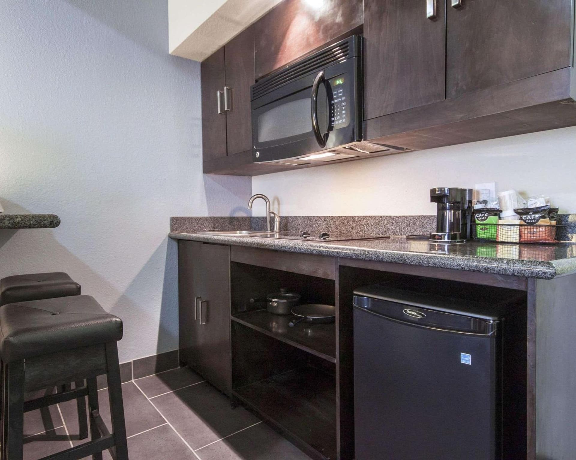 Comfort Inn & Suites El Paso I-10 Airport Area gallery photo in El Paso, TX — image 38