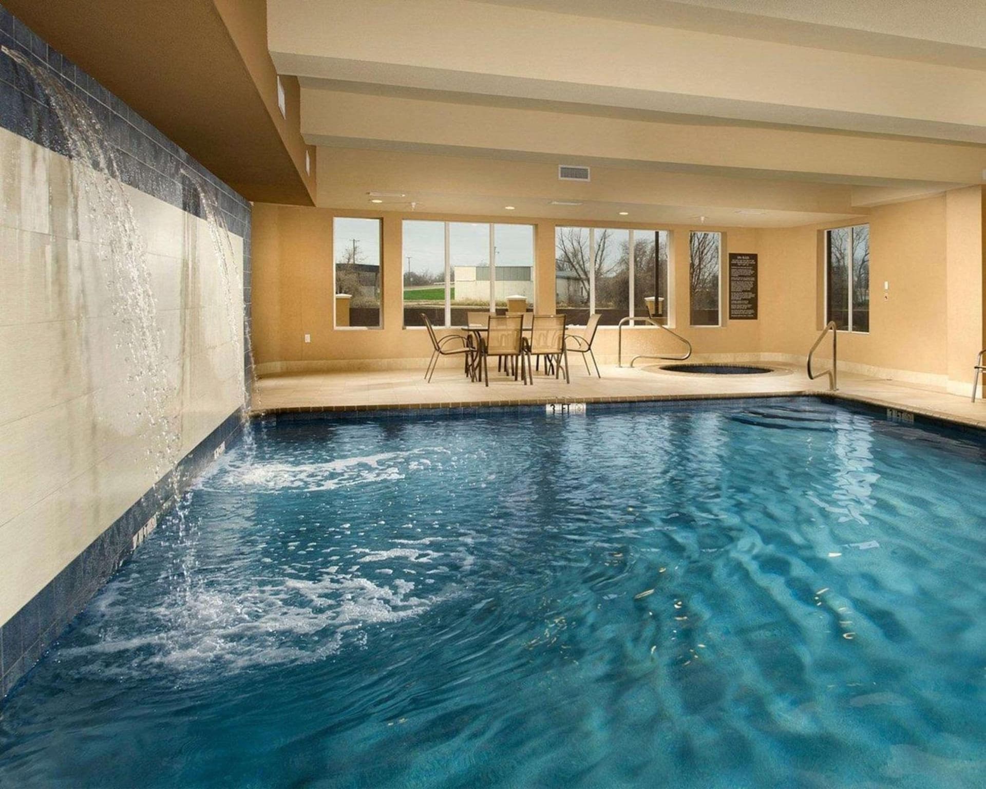 Comfort Suites Waco North - Near University Area gallery photo in Waco, TX — image 13