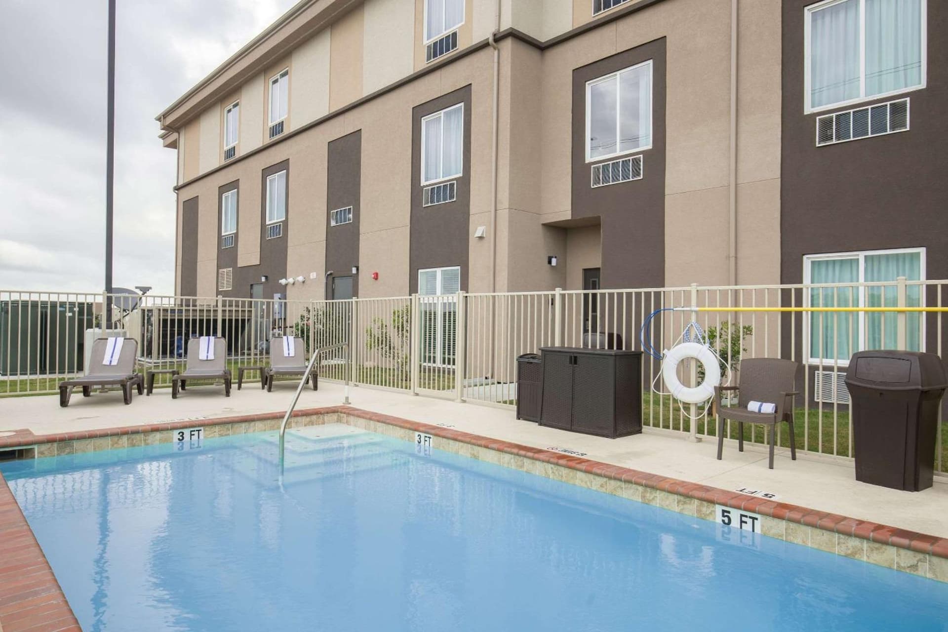 Sleep Inn & Suites Ingleside - Corpus Christi gallery photo in Ingleside, TX — image 47