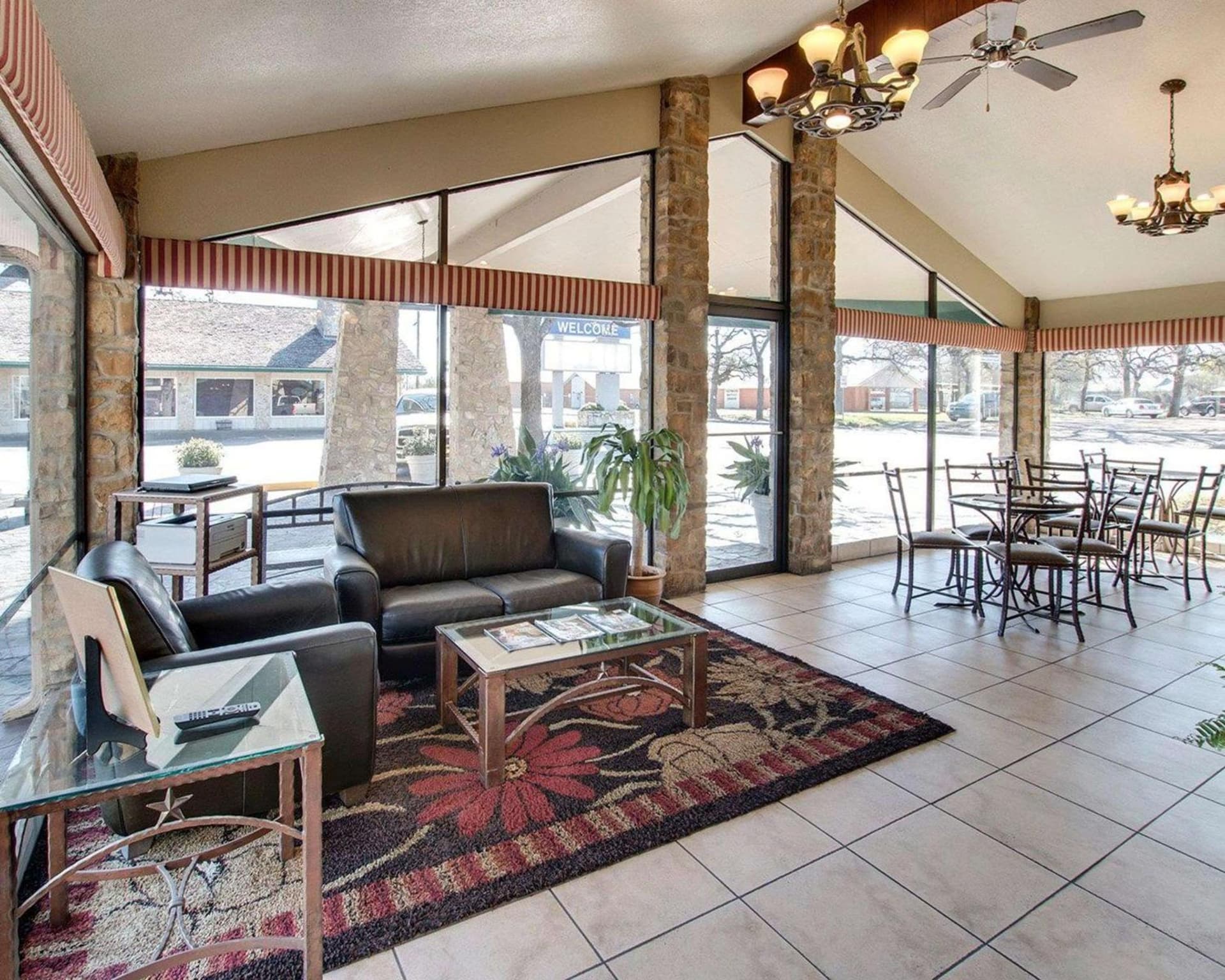 Days Inn by Wyndham Gatesville property views in Gatesville, TX — gallery photo 3